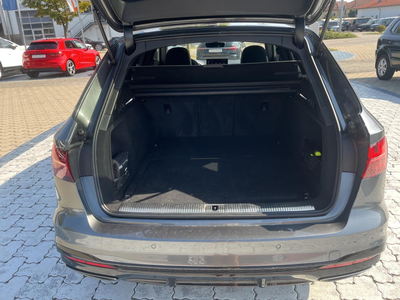 A4 Avant 40 TDI Stronic quattro S-Line competition (LED+Navi)