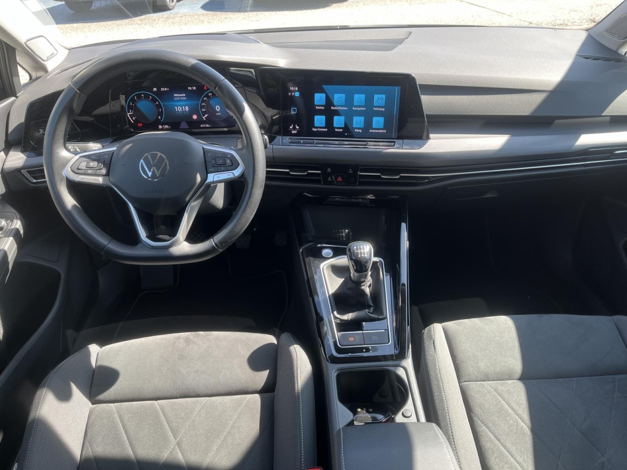 Golf VIII 1.5 TSI Style (LEDPlus+NAVI+APP+ACC+HeadUp+RearView+Sounds.)