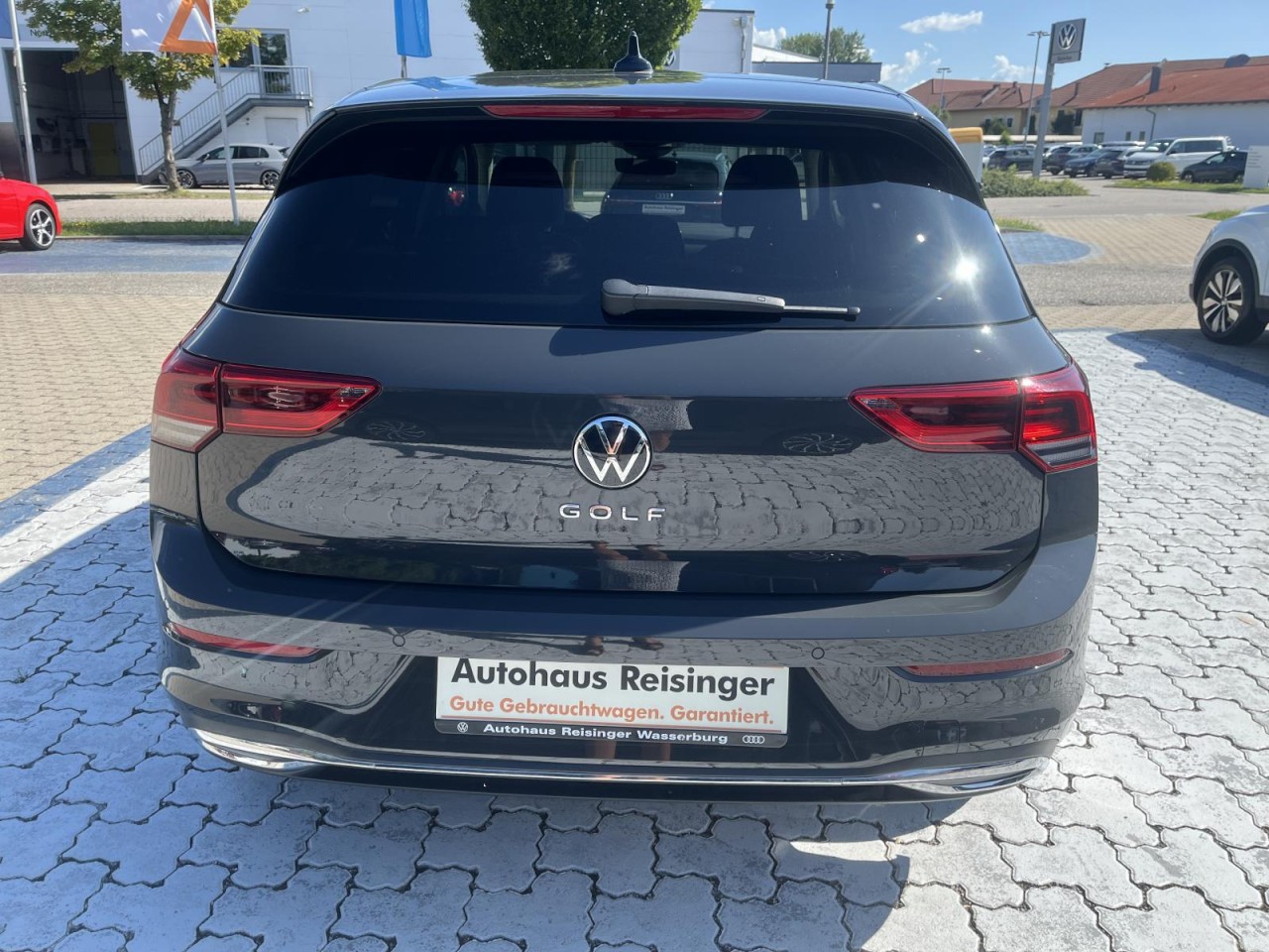 Golf VIII 1.5 TSI Style (LEDPlus+NAVI+APP+ACC+HeadUp+RearView+Sounds.)