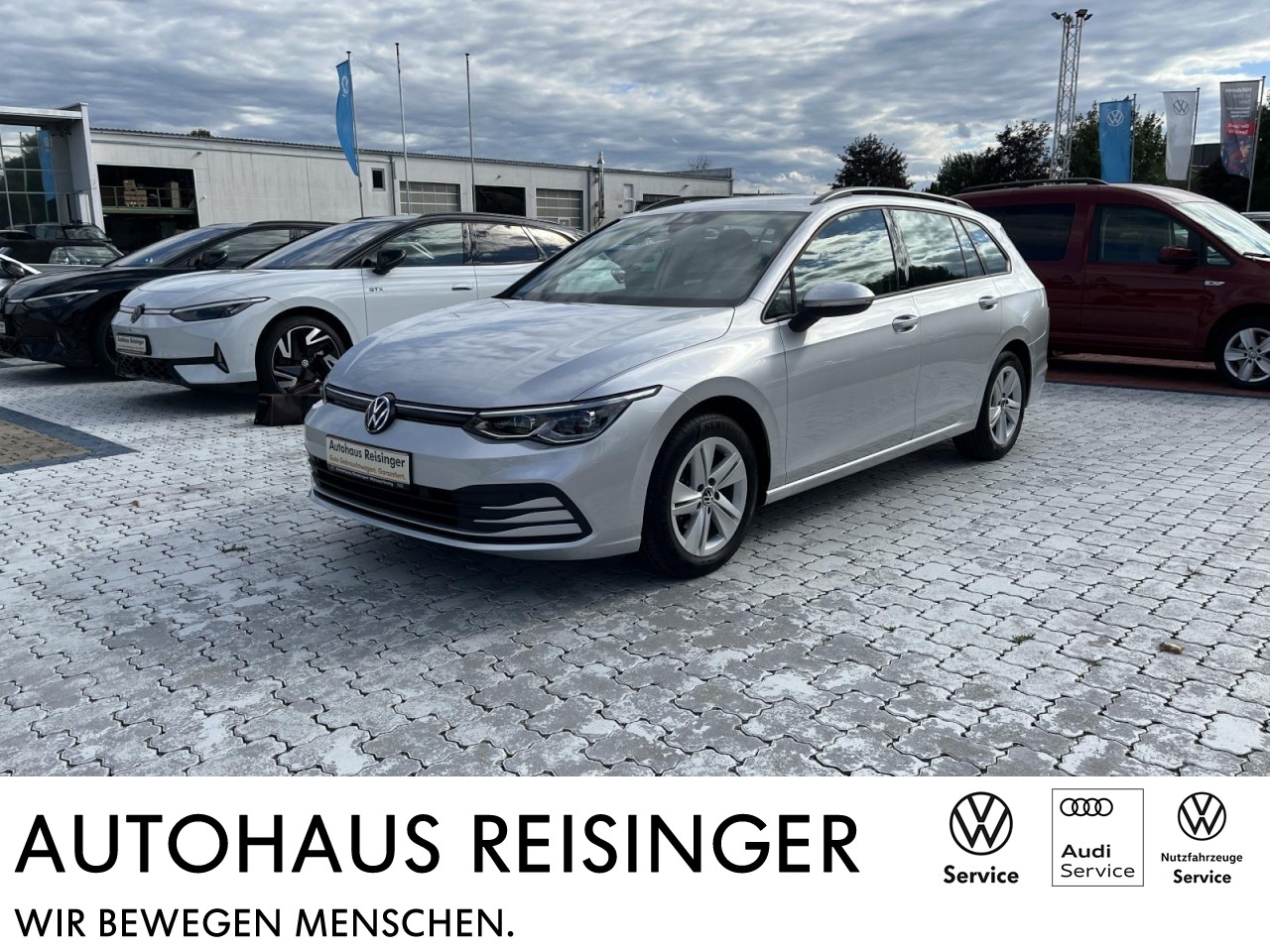 Golf VIII Variant 1.5 eTSI Life DSG (LEDPlus+NAVI+APP+A...
