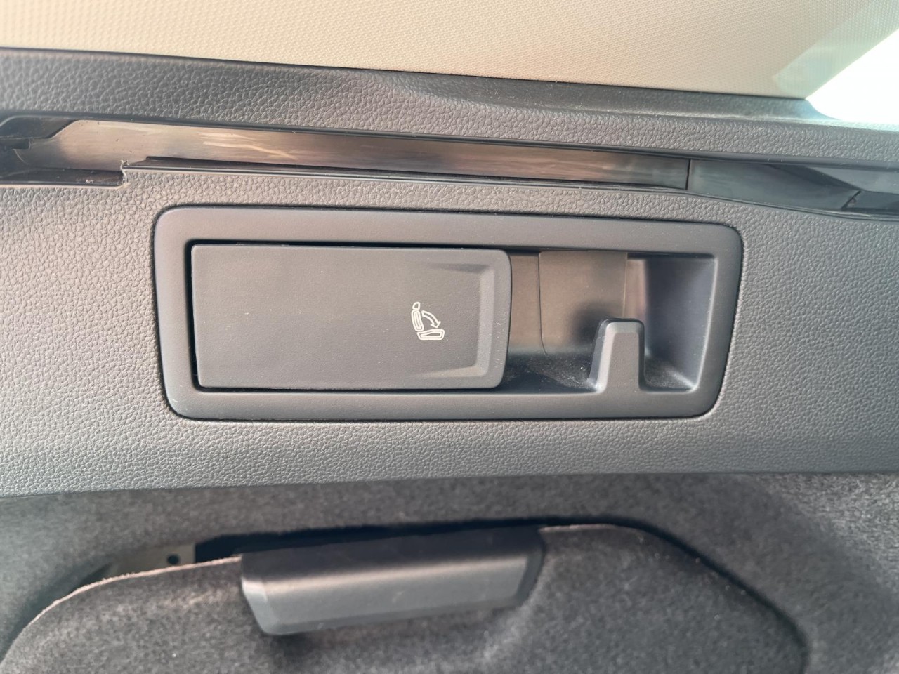 Golf VIII Variant 1.5 eTSI Life DSG (LEDPlus+NAVI+APP+ACC)
