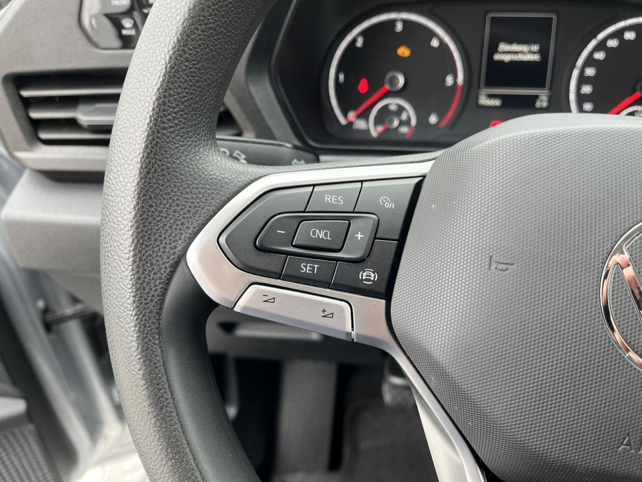 Caddy Cargo 2.0 TDI (PDC+Klima+Navi+RearView)