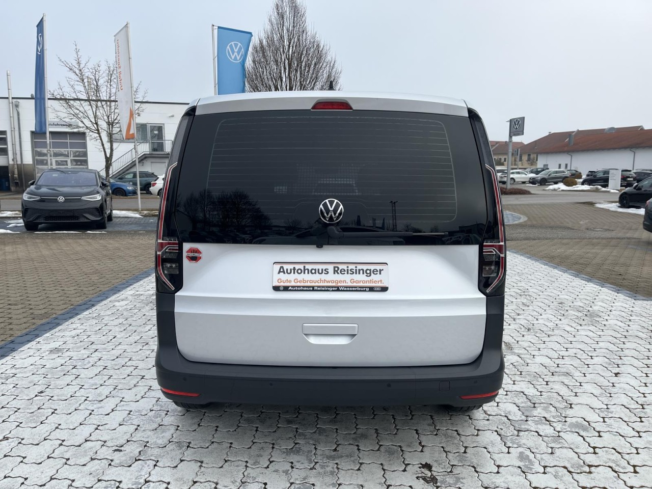 Caddy 2.0 TDI Cargo DSG (NAVI+APP+LED+RearView+Standh.)