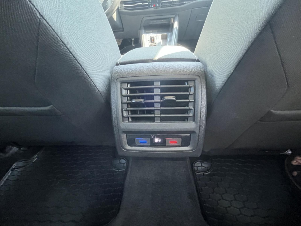 Golf VIII 1.5 eTSI Life DSG (MatrixLED+NAVI+APP+HeadUp+ACC)