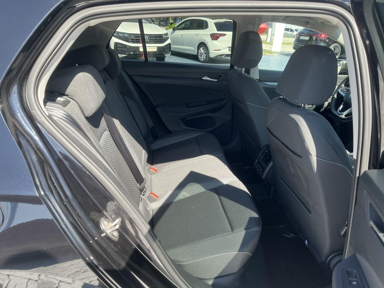 Golf VIII 1.5 eTSI Life DSG (MatrixLED+NAVI+APP+HeadUp+ACC)