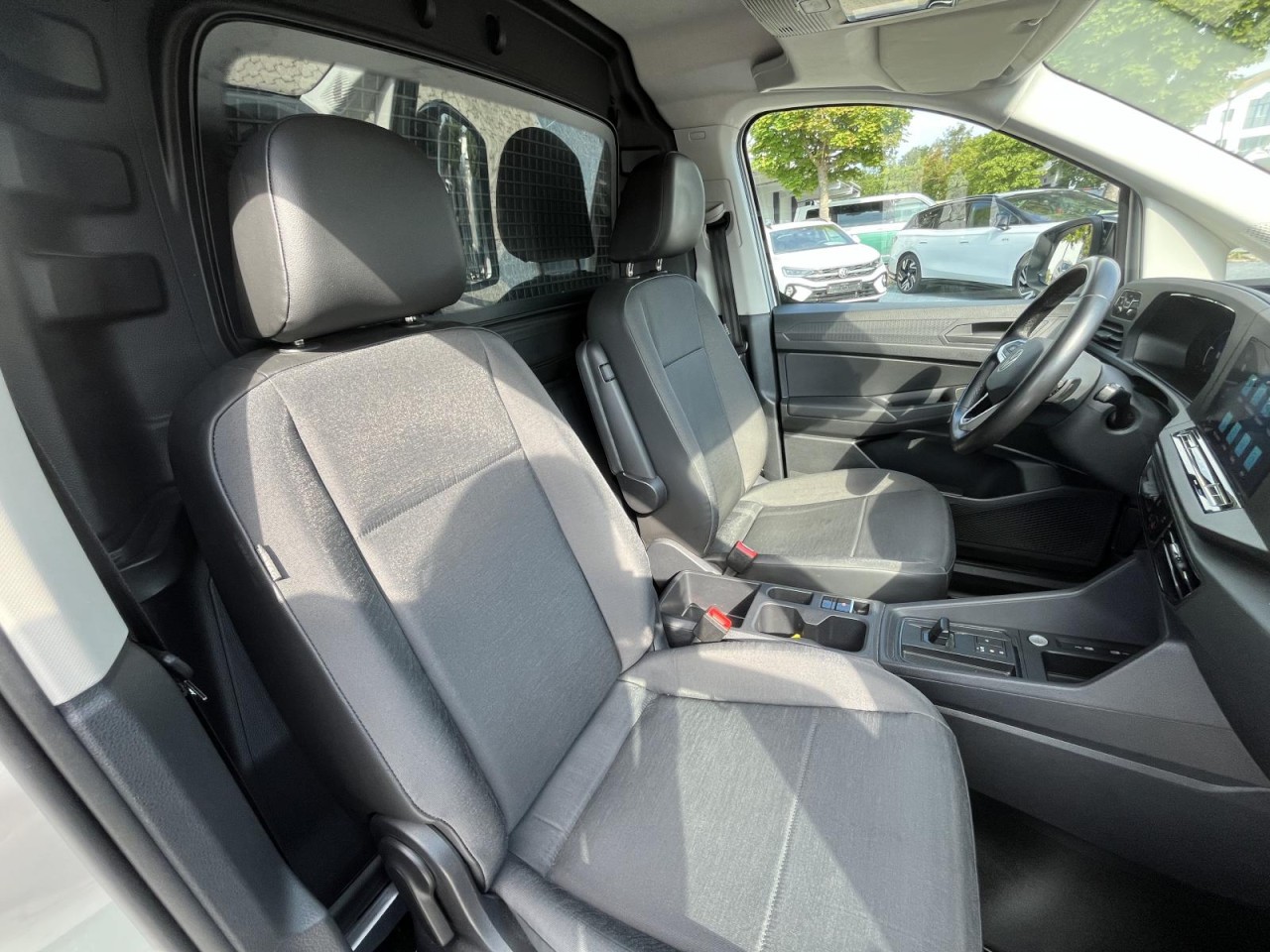 Caddy Maxi Commerce Cargo 2.0 TDI DSG (LED+Navi+R-Kamera+)