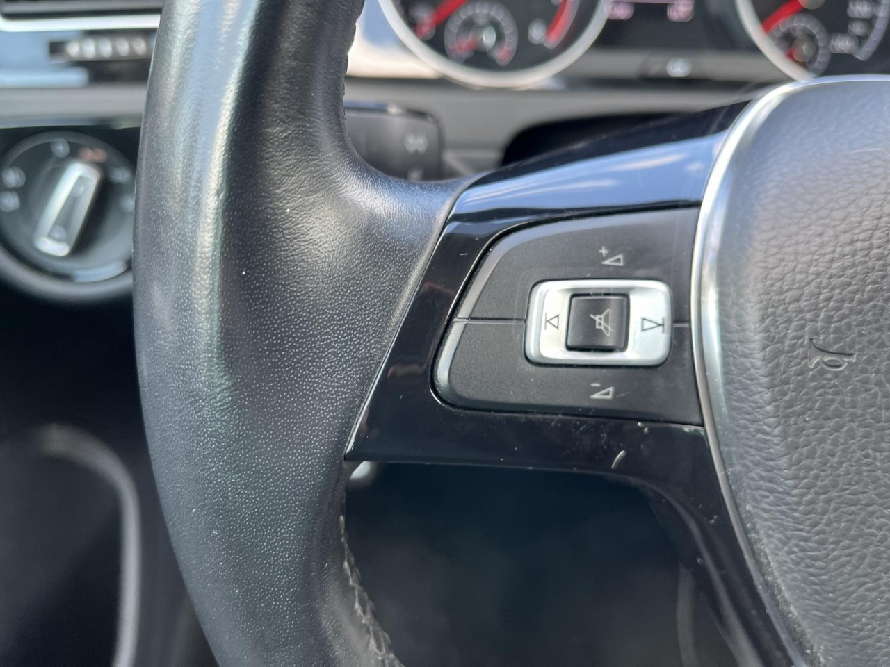 Golf VII 1.0 TSI Join (Navi,PDC,Sitzh.,) Klima