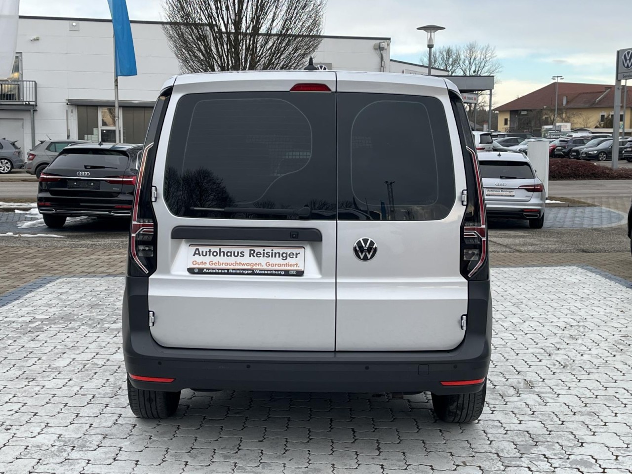 Caddy Cargo 2.0 TDI DSG (NaviI+LED+RearView)