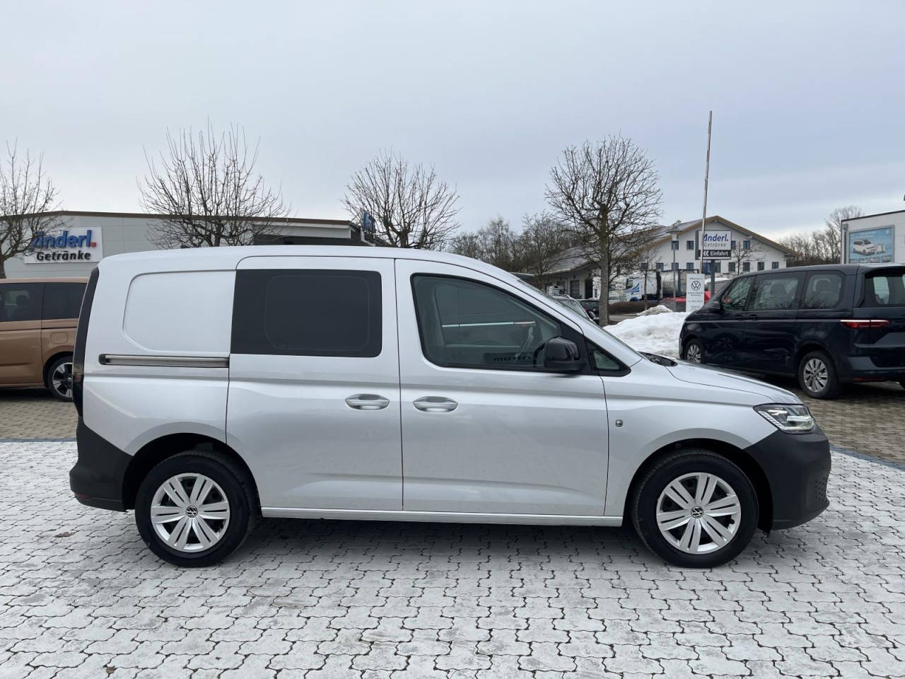 Caddy Cargo 2.0 TDI DSG (NaviI+LED+RearView)