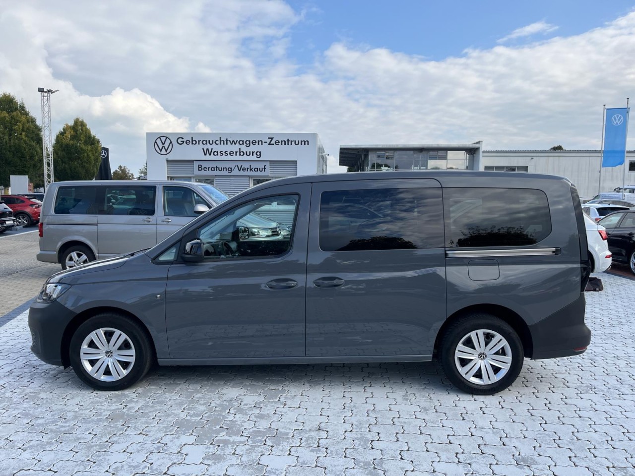 Caddy Maxi Life 2.0 TDI (7-Sitzer,RearView,PDC,Cockpit Pro)