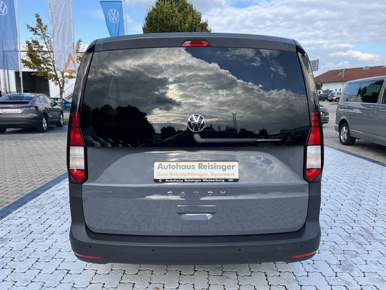 Caddy Maxi Life 2.0 TDI (7-Sitzer,RearView,PDC,Cockpit Pro)