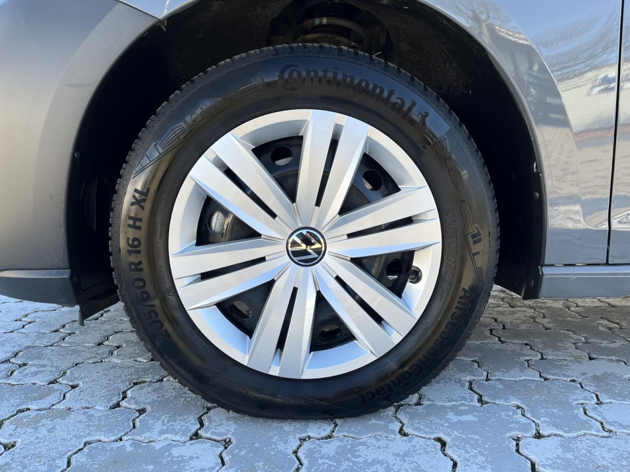 Caddy Kombi 1.5 TSI (APPConnect,,RearView,Sitzh.)