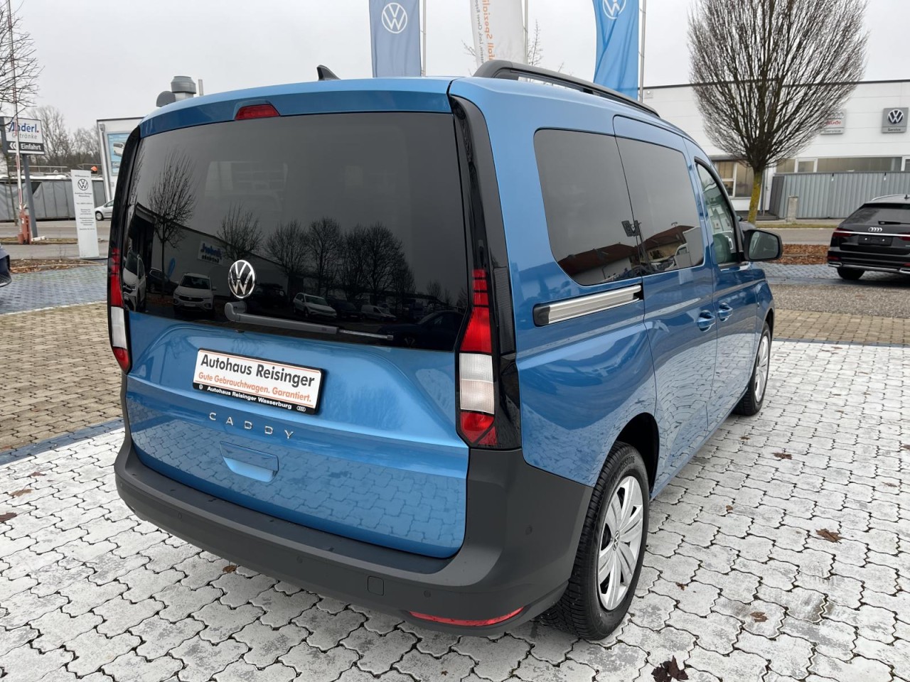 Caddy 2.0 TDI DSG Kombi (APP,NAV,LED,RearView)