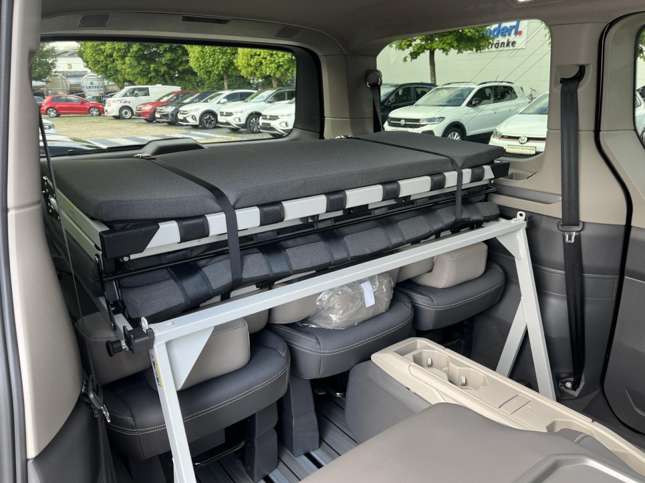 Multivan T7 Style 2.0 TSI DSG LÜ (MatrixLED+APP+NAVI+RearView+Standh.+Panorama)