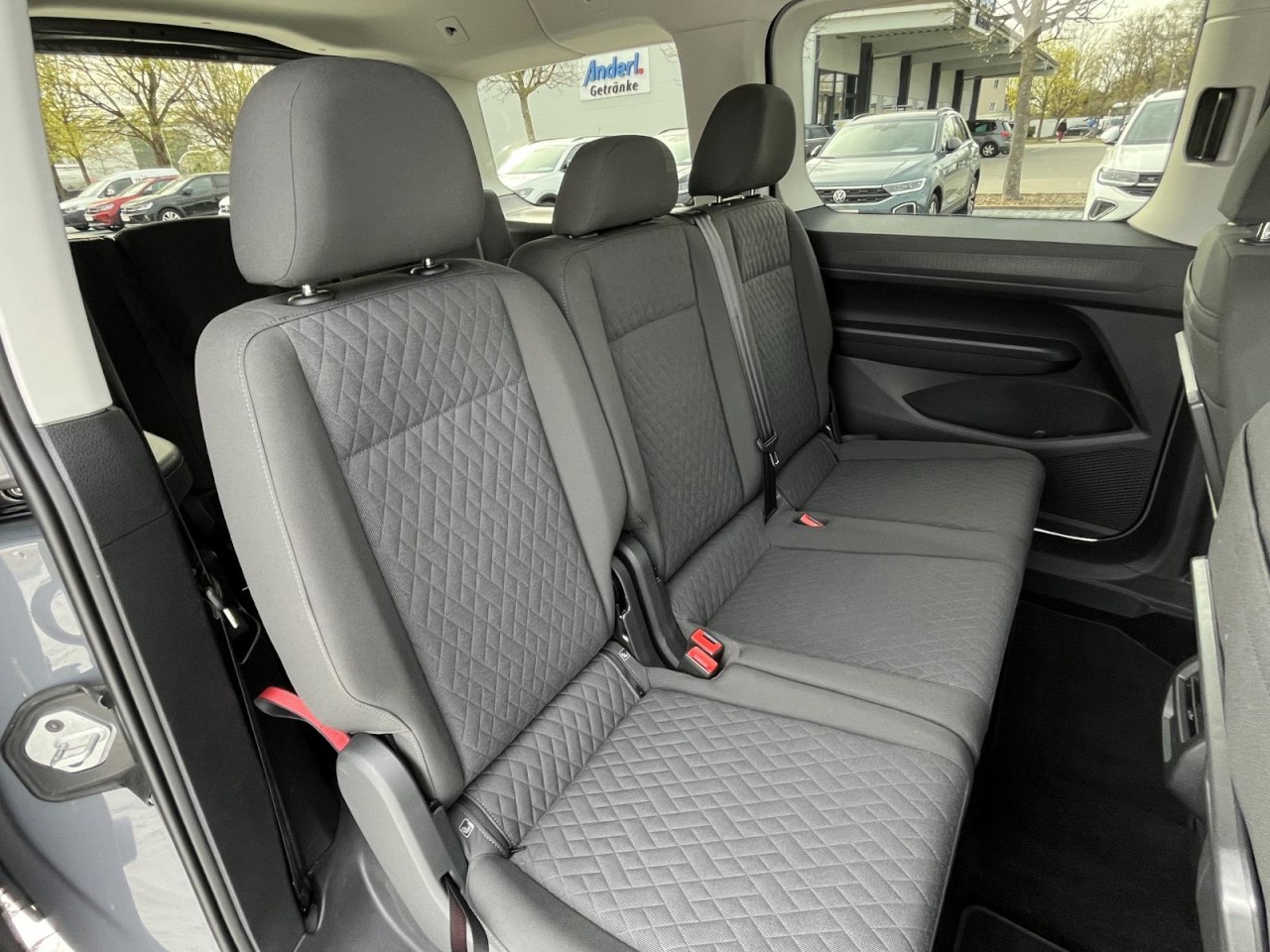 Caddy Maxi Life 1.5 TSI EDITION (LED+NAVI+RearView)
