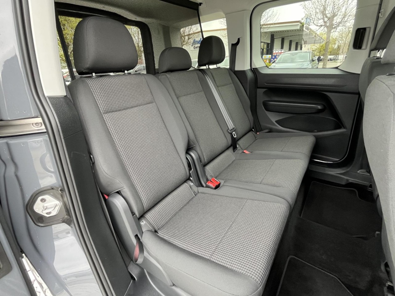 Caddy 2.0 TDI Kombi (RearView+Lane+FrontAssist)