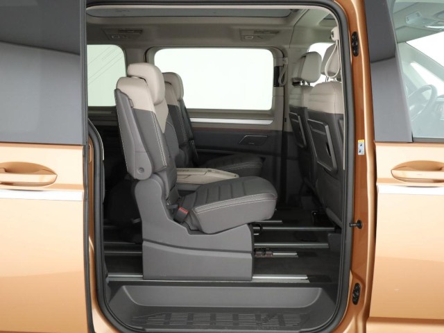 Multivan T7 2.0 TSI DSG Style LÜ (Leder+19Zoll+STH+Head)