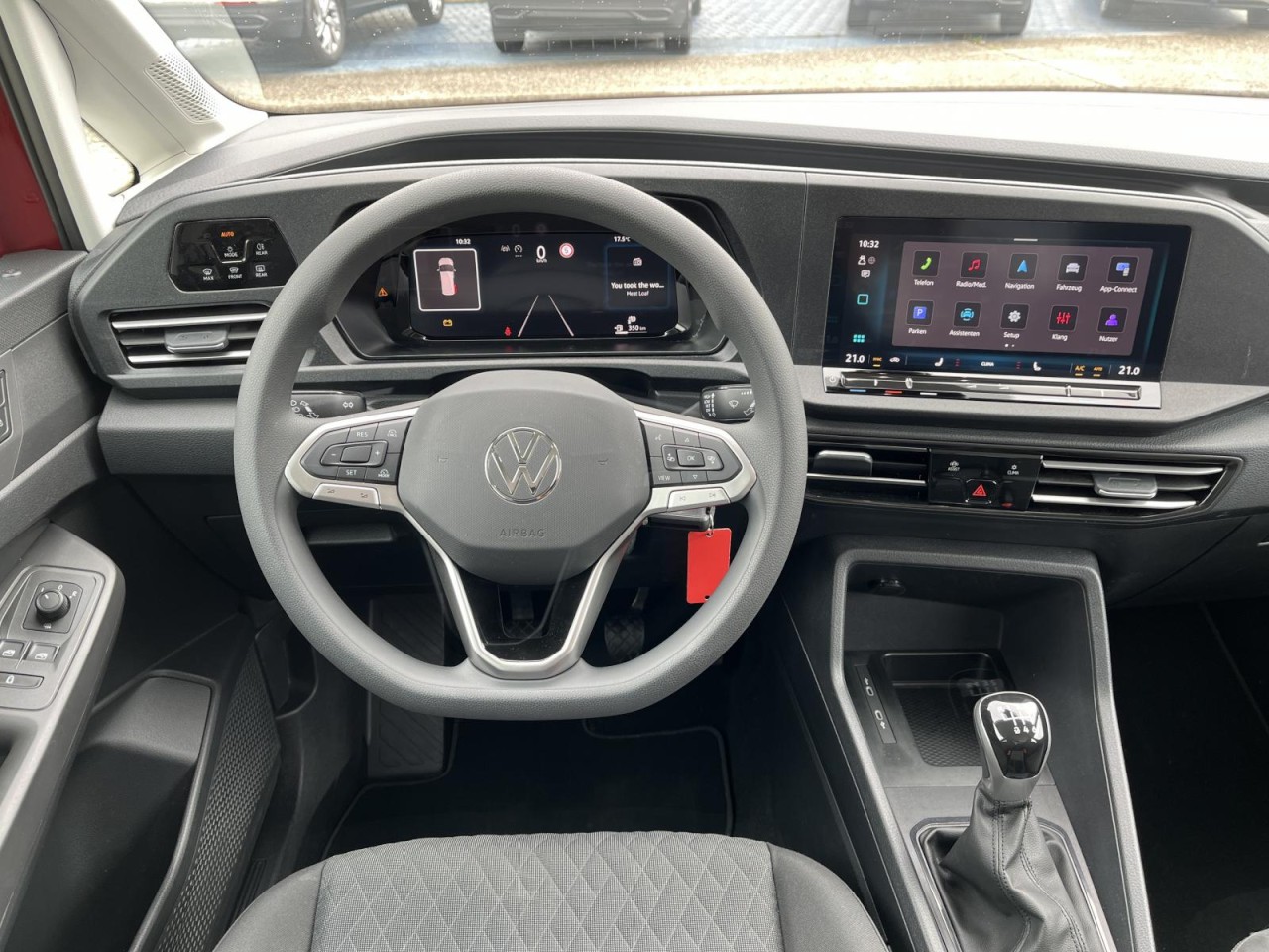 Caddy 2.0 TDI Life (Navi,AHK,Technik Paket,DAB)