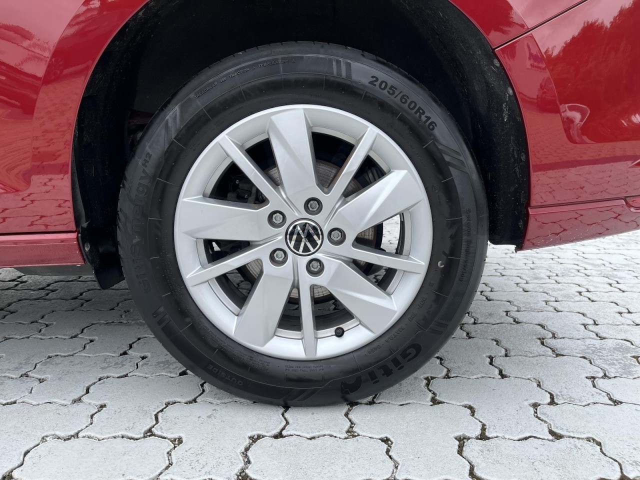 Caddy 2.0 TDI Life (Navi,AHK,Technik Paket,DAB)