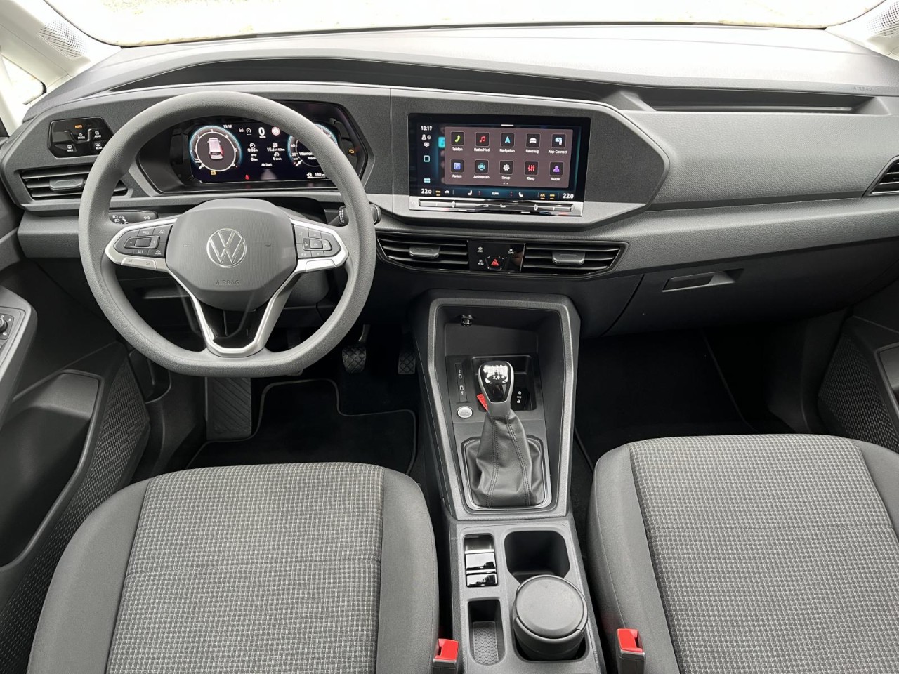 Caddy Kombi 2.0 TDI (NAVI,RearView,GRA,LaneAssist)