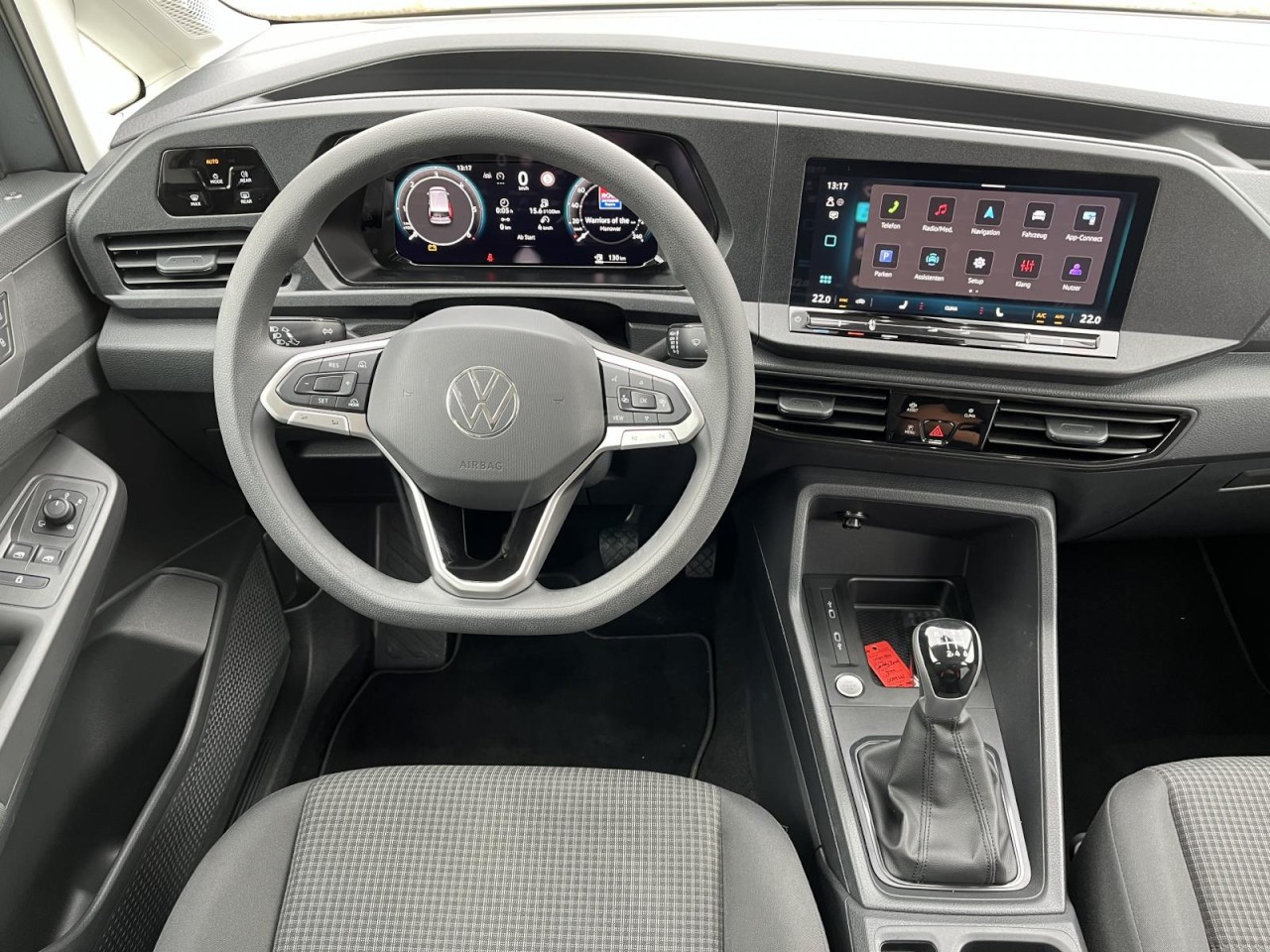 Caddy Kombi 2.0 TDI (NAVI,RearView,GRA,LaneAssist)