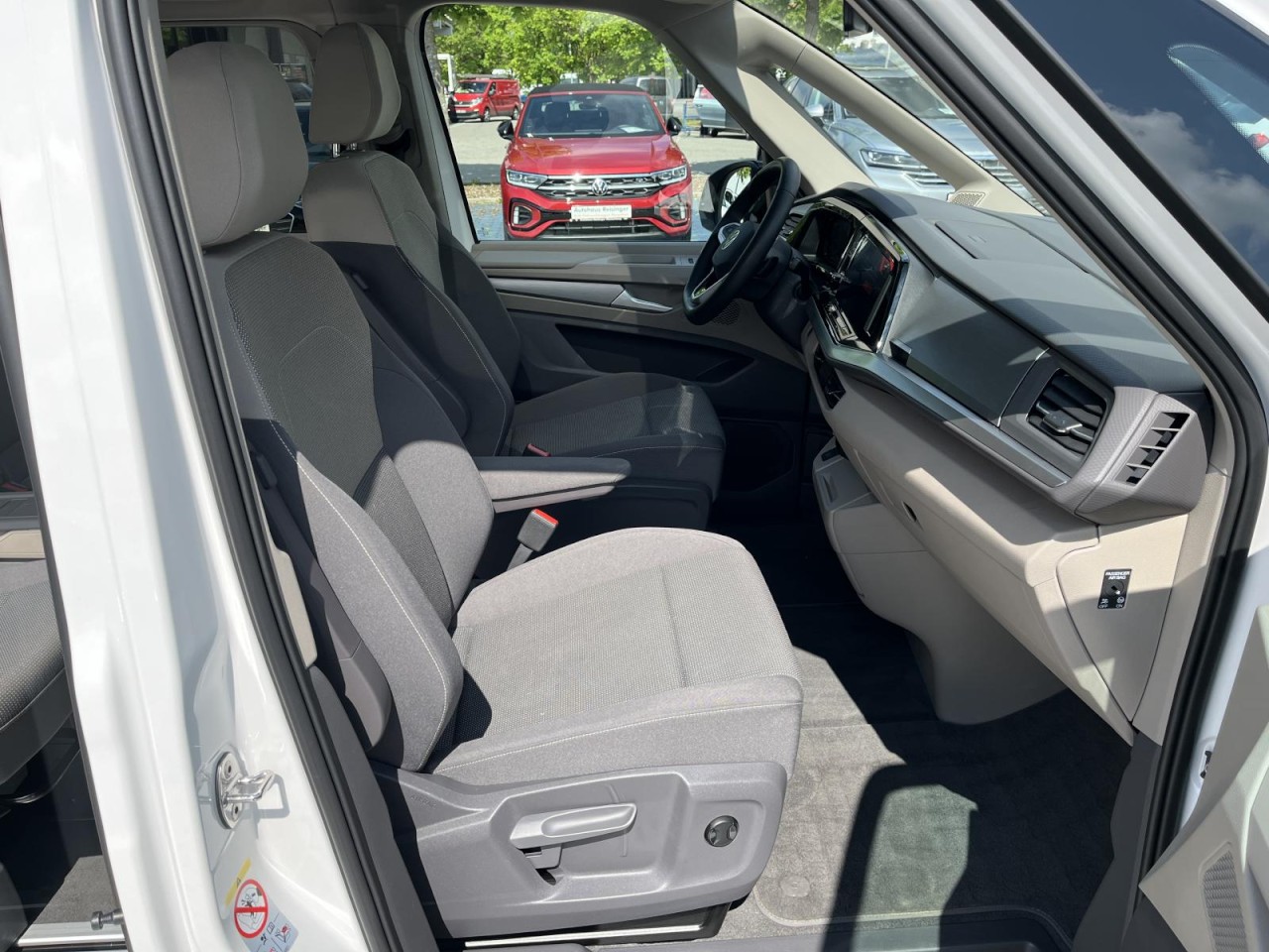 Multivan T7 Goal 2.0 TDI DSG (MatrixLED+APP+RearView+Panorama+ACC)