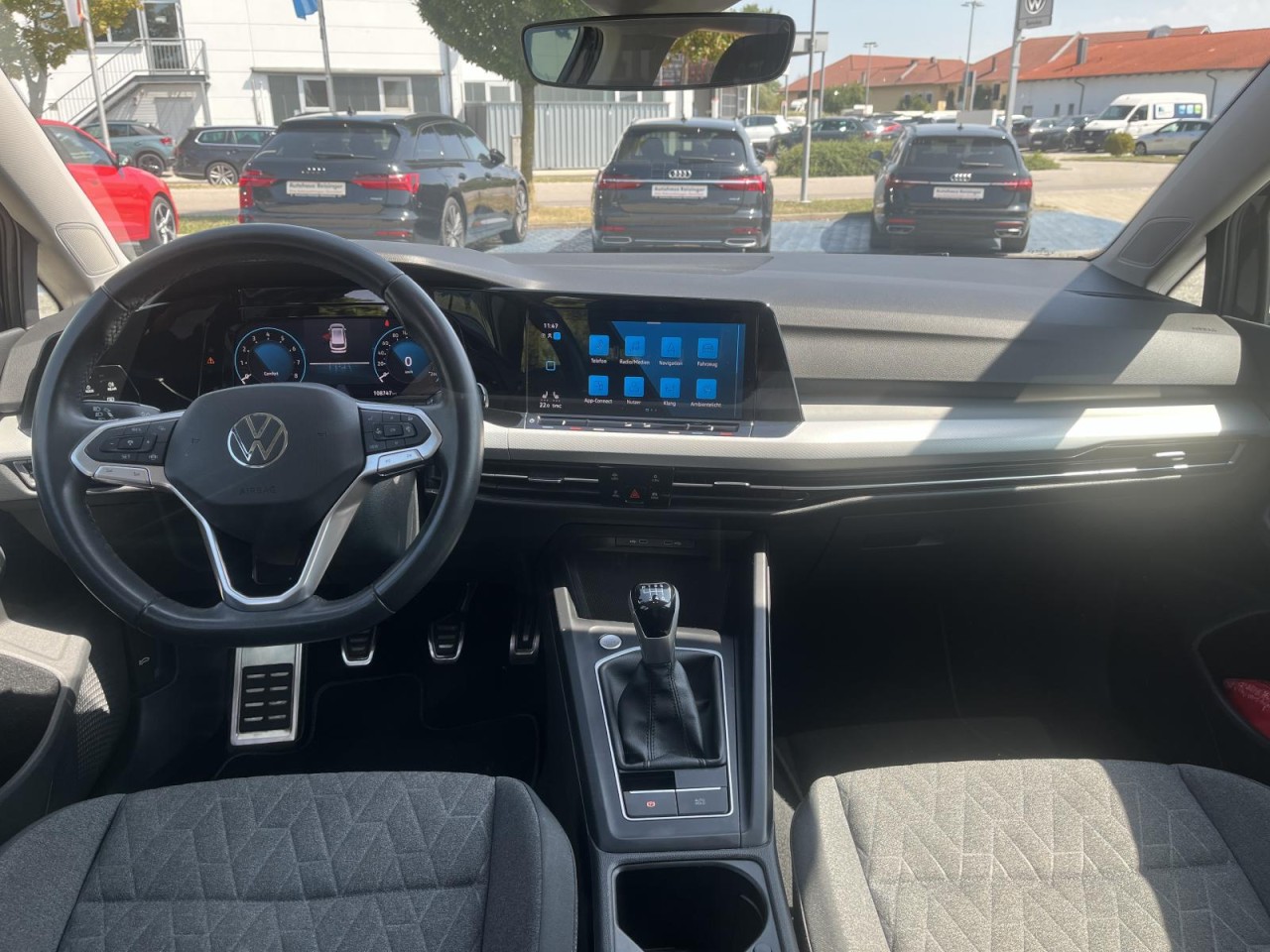 Golf VIII Variant 1.5 TSI Move (LEDPlus+NAVI+APP+RearView)
