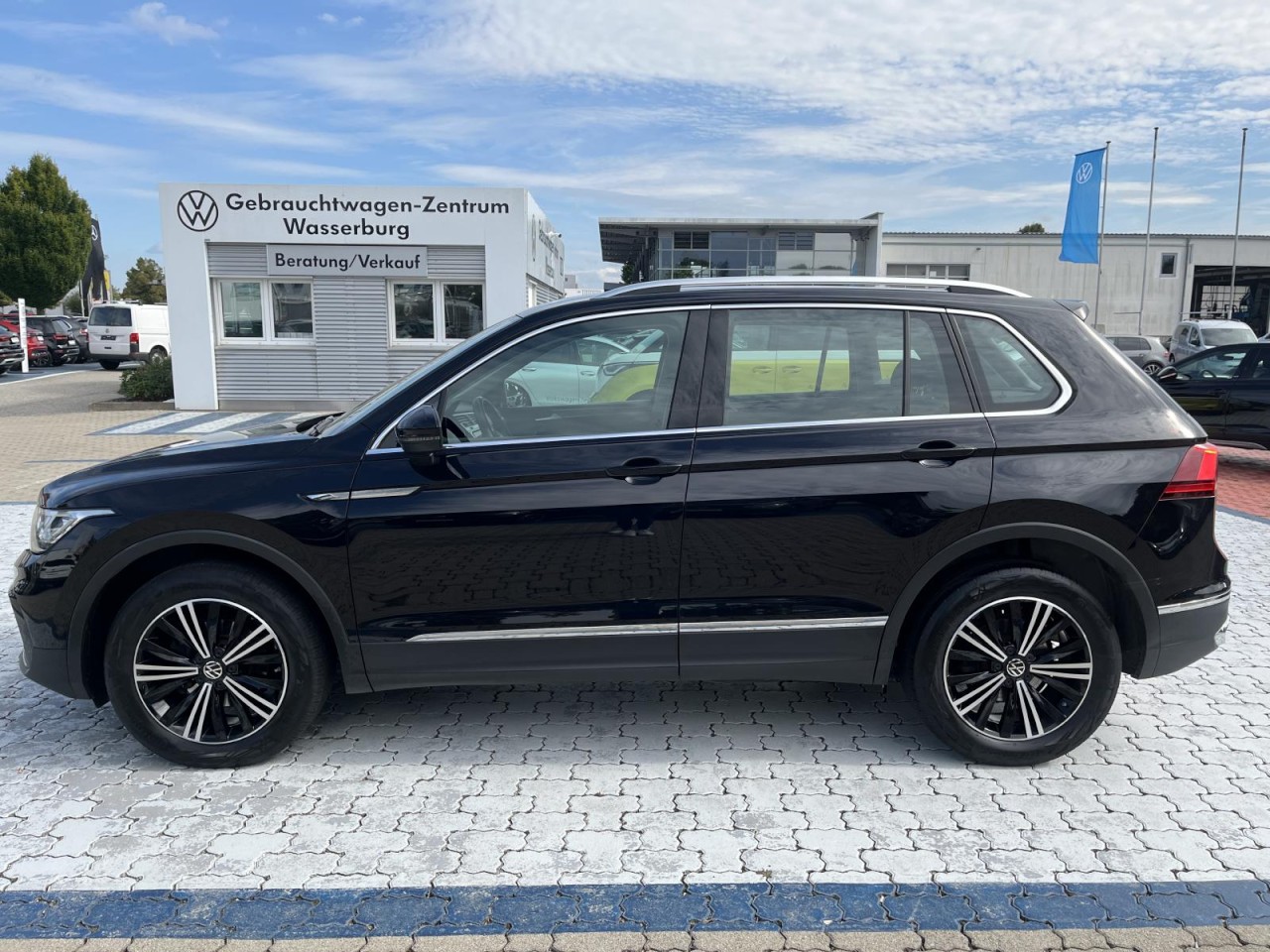Tiguan 2,0 TDI Elegance 4Motion (Navi,LED,AHK)