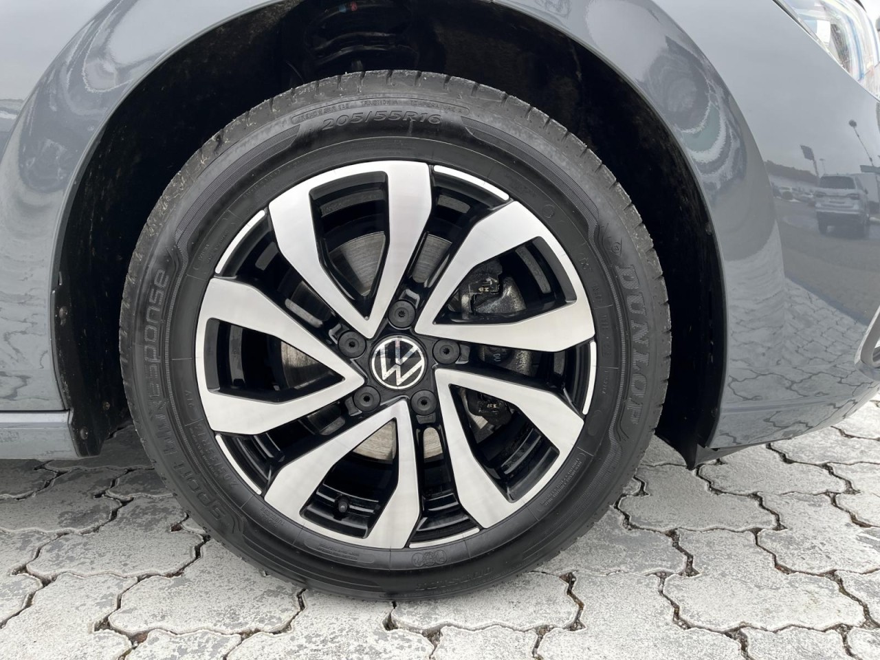 Golf VIII Variant 1.5 TSI Active (NAVI+LEDPlus+RearView)