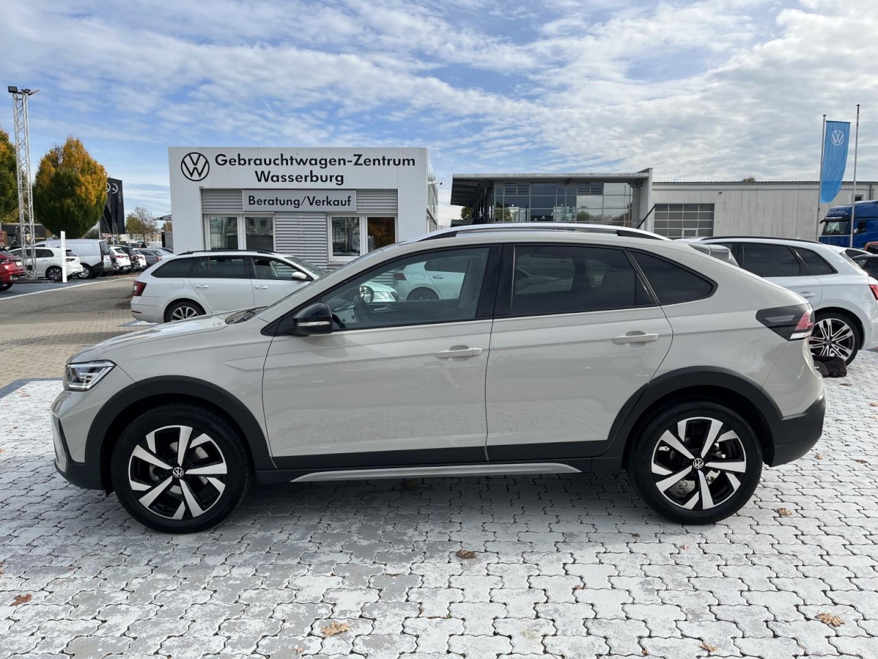 Taigo 1.0 TSI Style DSG (NAVI,MatrixLED,APP,Dyn.Light)