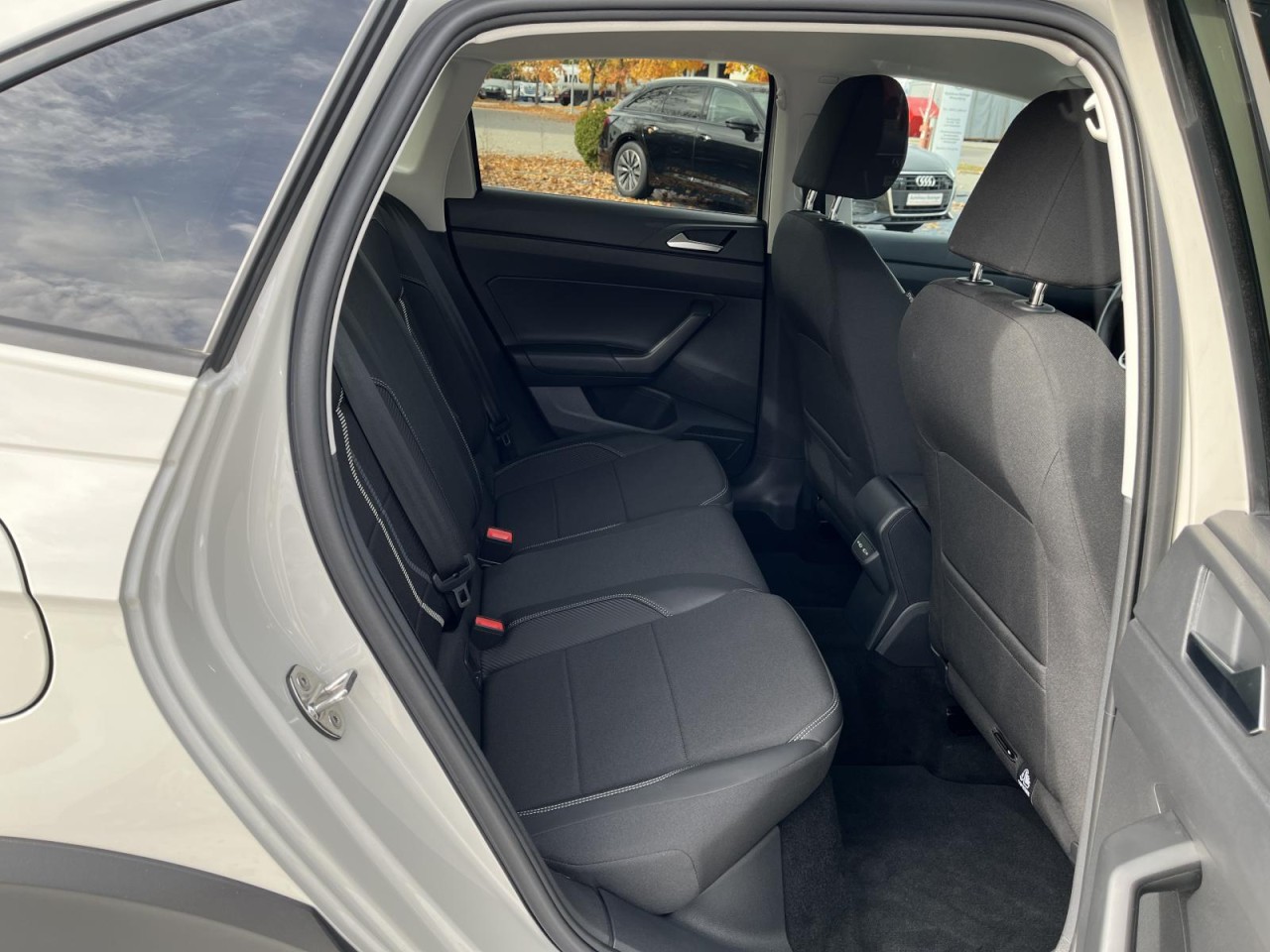 Taigo 1.0 TSI Style DSG (NAVI,MatrixLED,APP,Dyn.Light)