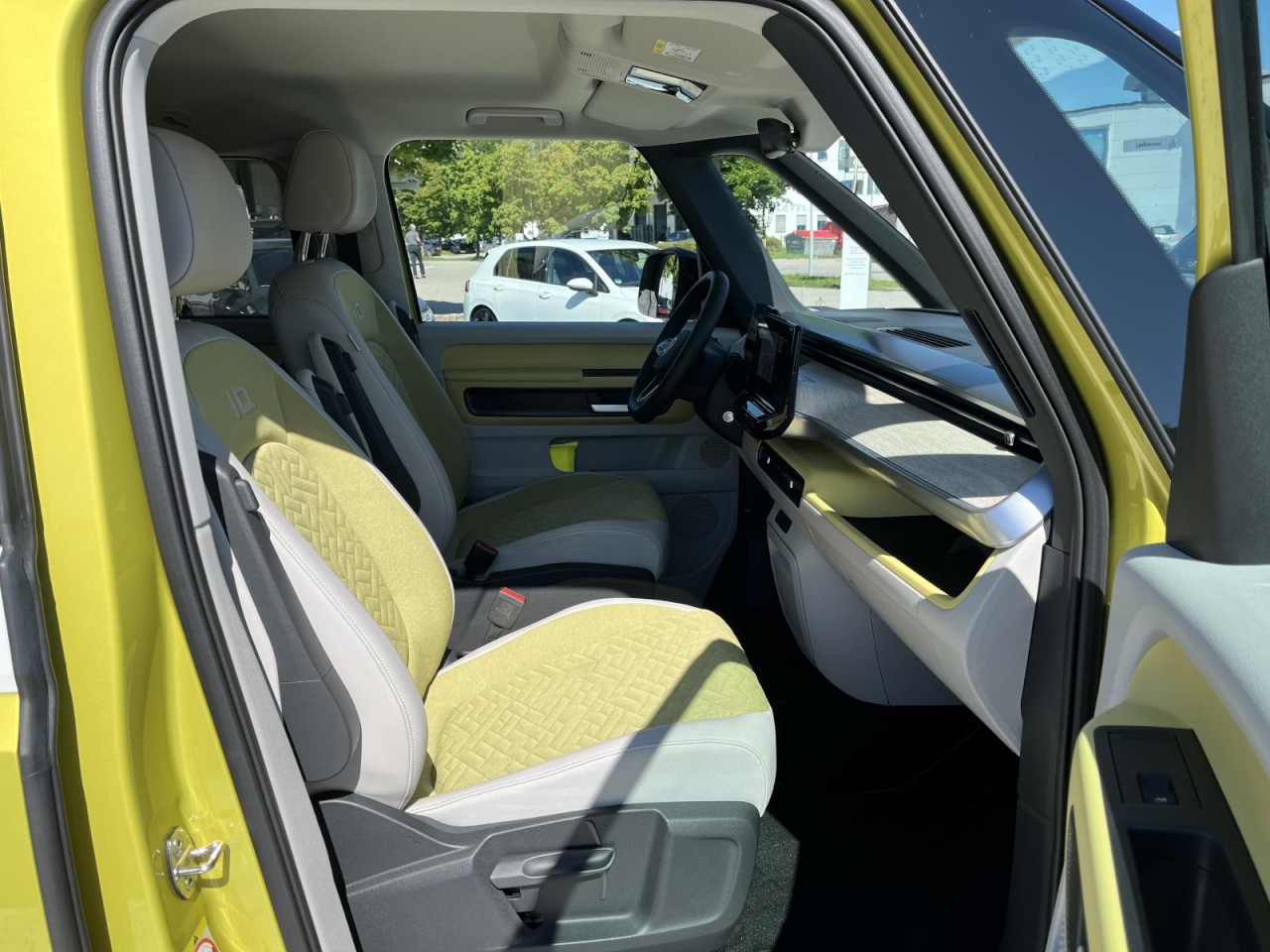 ID.Buzz 150 kW Pro (LED,APP,NAVI,Front-LaneAssist)