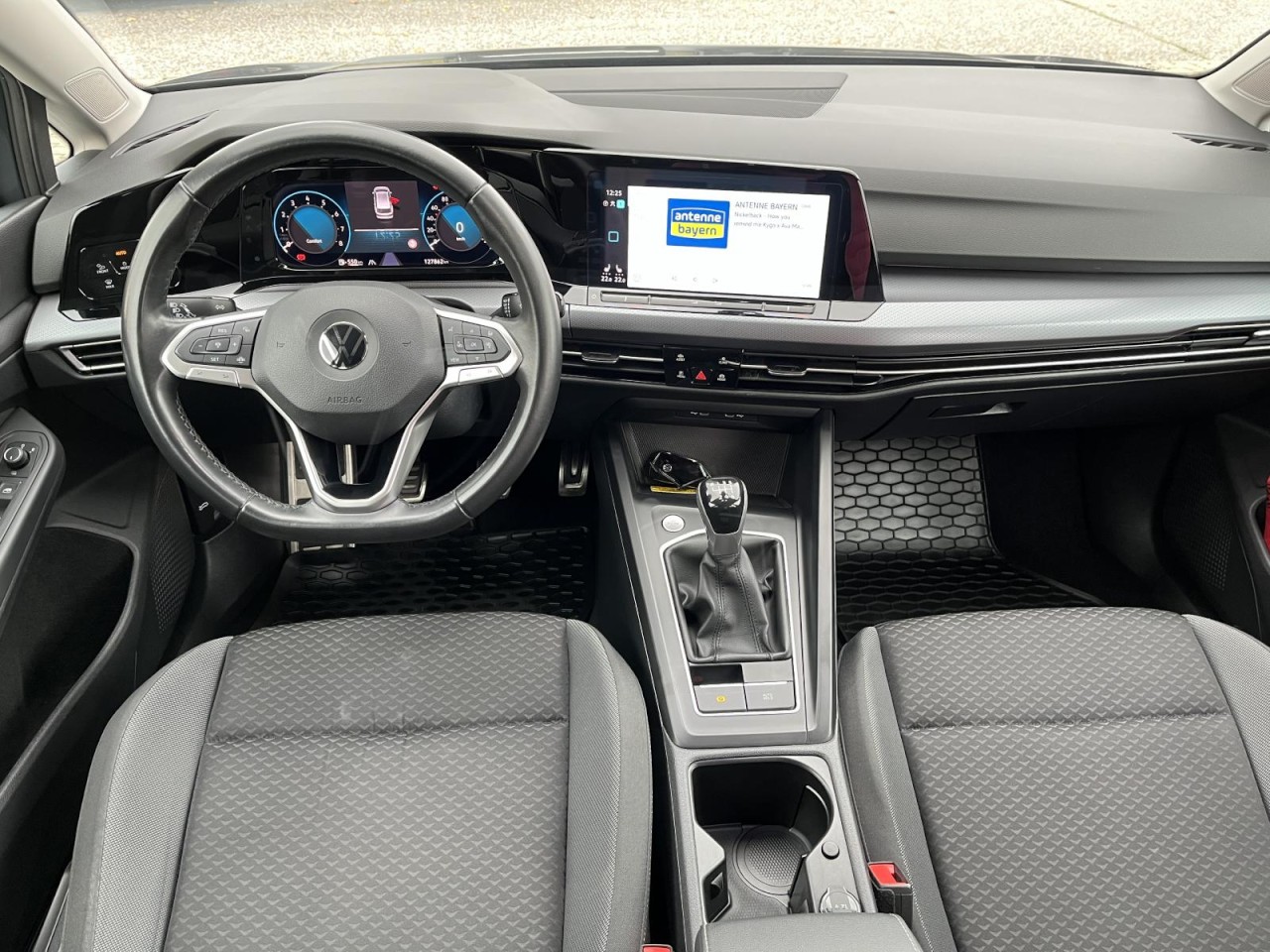 Golf VIII Variant 1.5 TSI Active (LED,APP,NAVI,RearView,LightAssist)