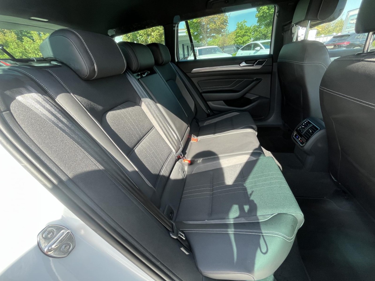 Passat Variant 2.0 TDI Alltrack 4Motion DSG (MatrixLED+NAVI+APP+AHK+ACC)