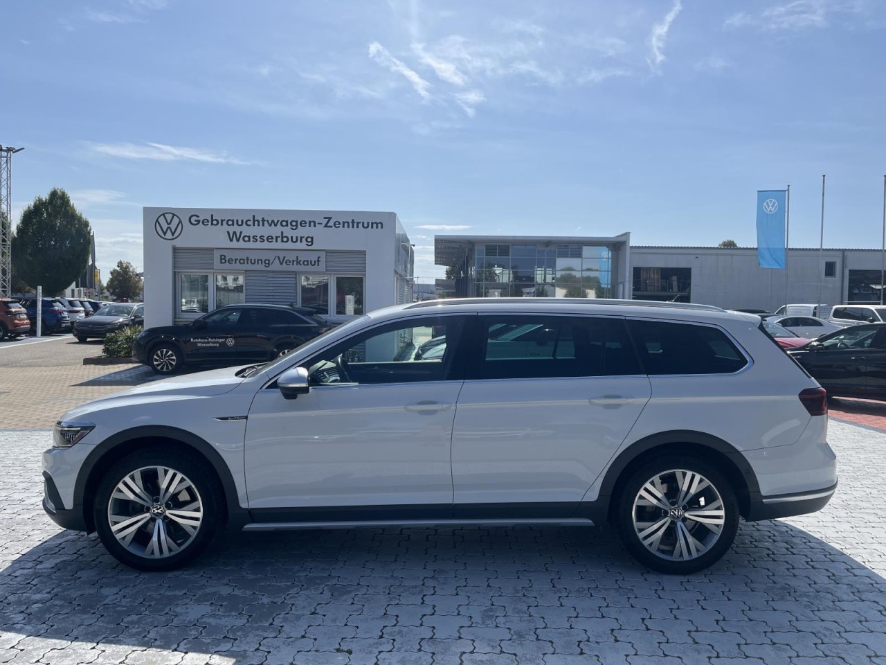 Passat Variant 2.0 TDI Alltrack 4Motion DSG (MatrixLED+NAVI+APP+AHK+ACC)
