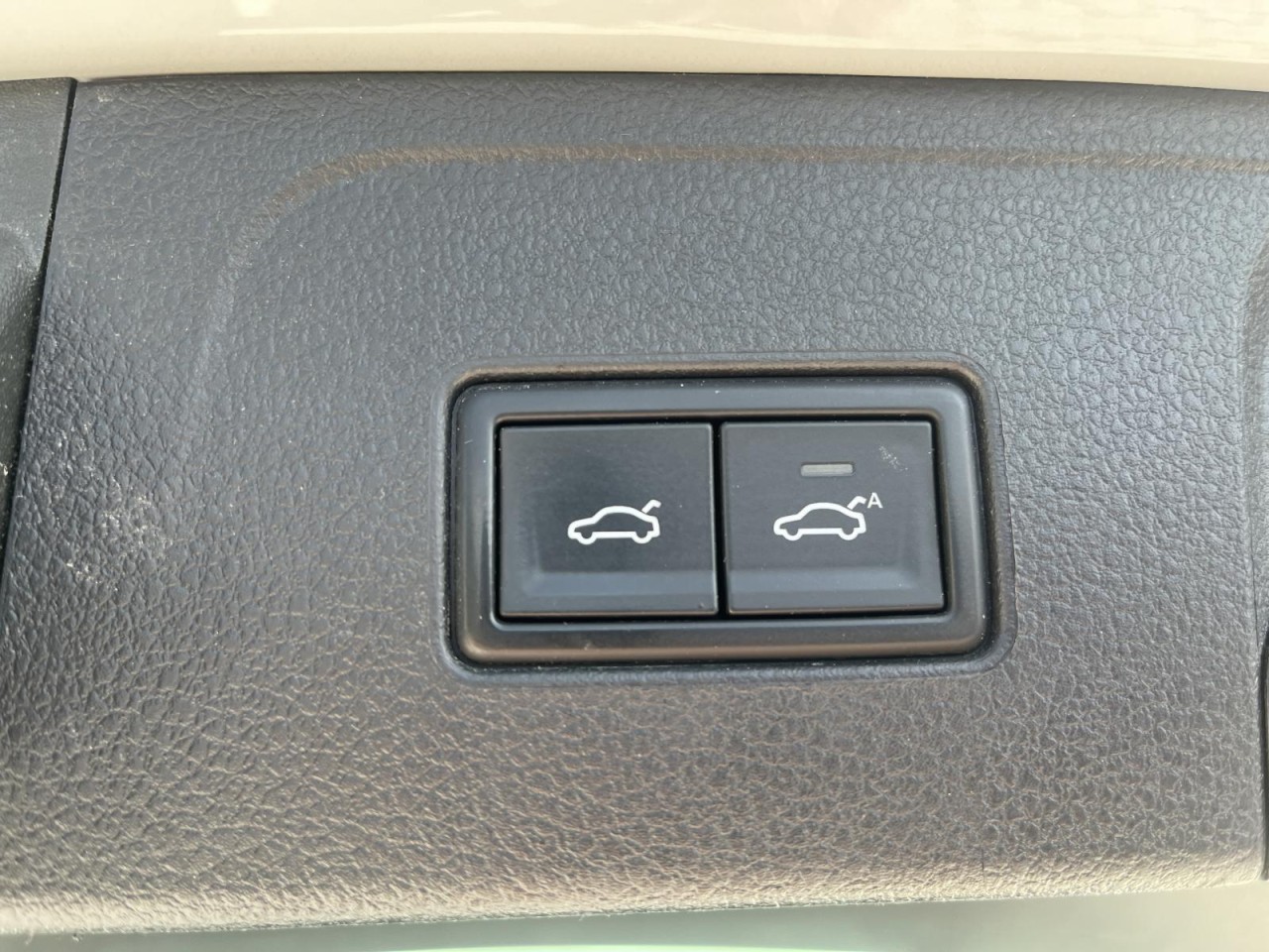 Passat Variant 2.0 TDI Alltrack 4Motion DSG (MatrixLED+NAVI+APP+AHK+ACC)
