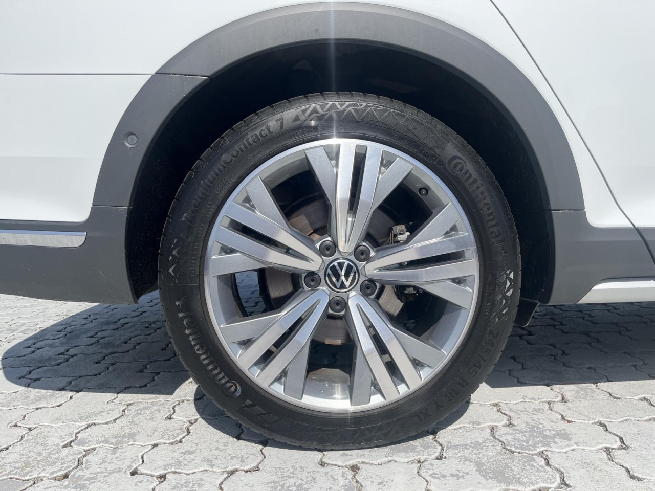 Passat Variant 2.0 TDI Alltrack 4Motion DSG (MatrixLED+NAVI+APP+AHK+ACC)