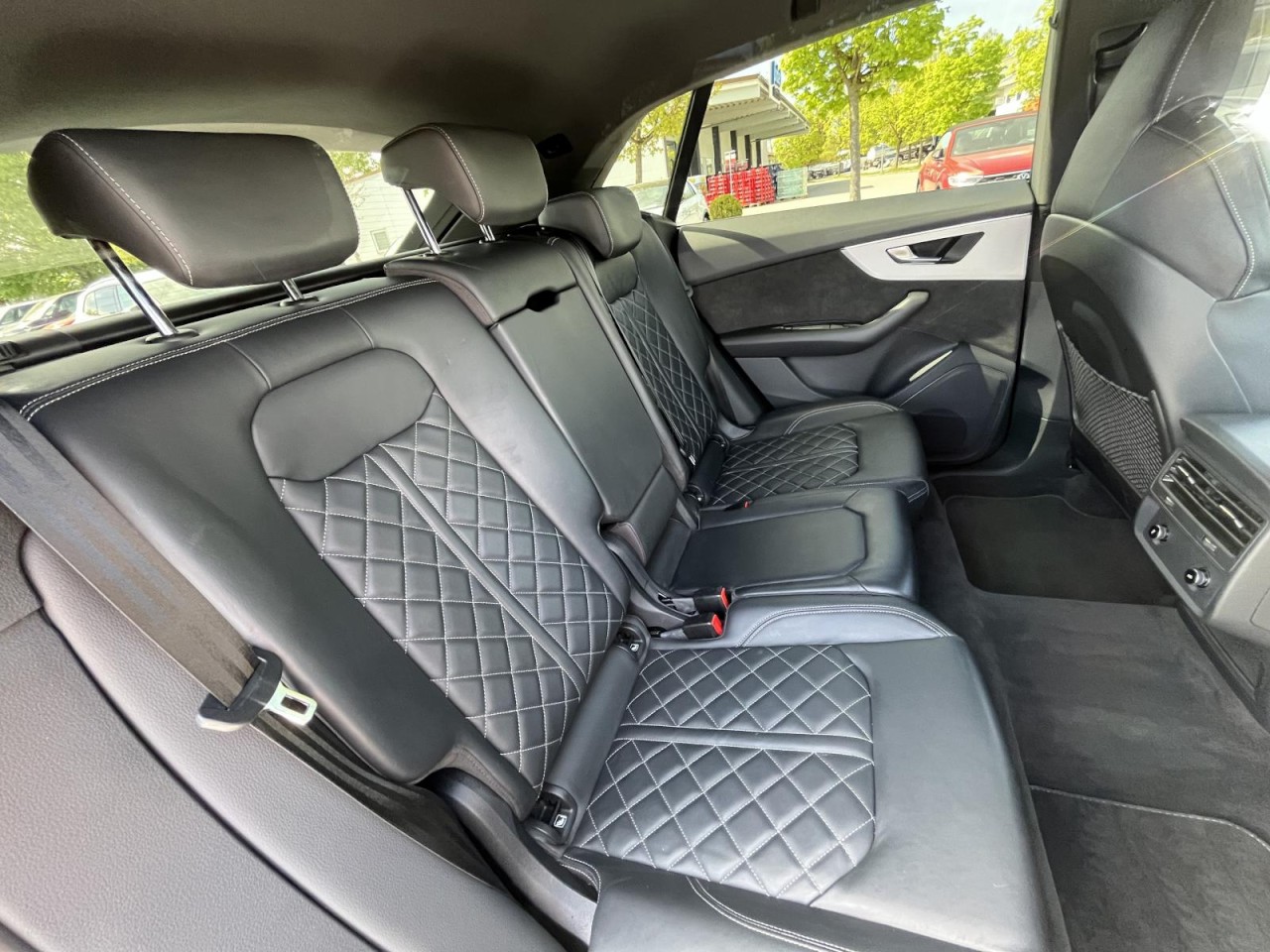 SQ8 4.0 V8 TDI quattro (MatrixLED+Navi+AHK+Standh.+HeadUP+R-Kamera)