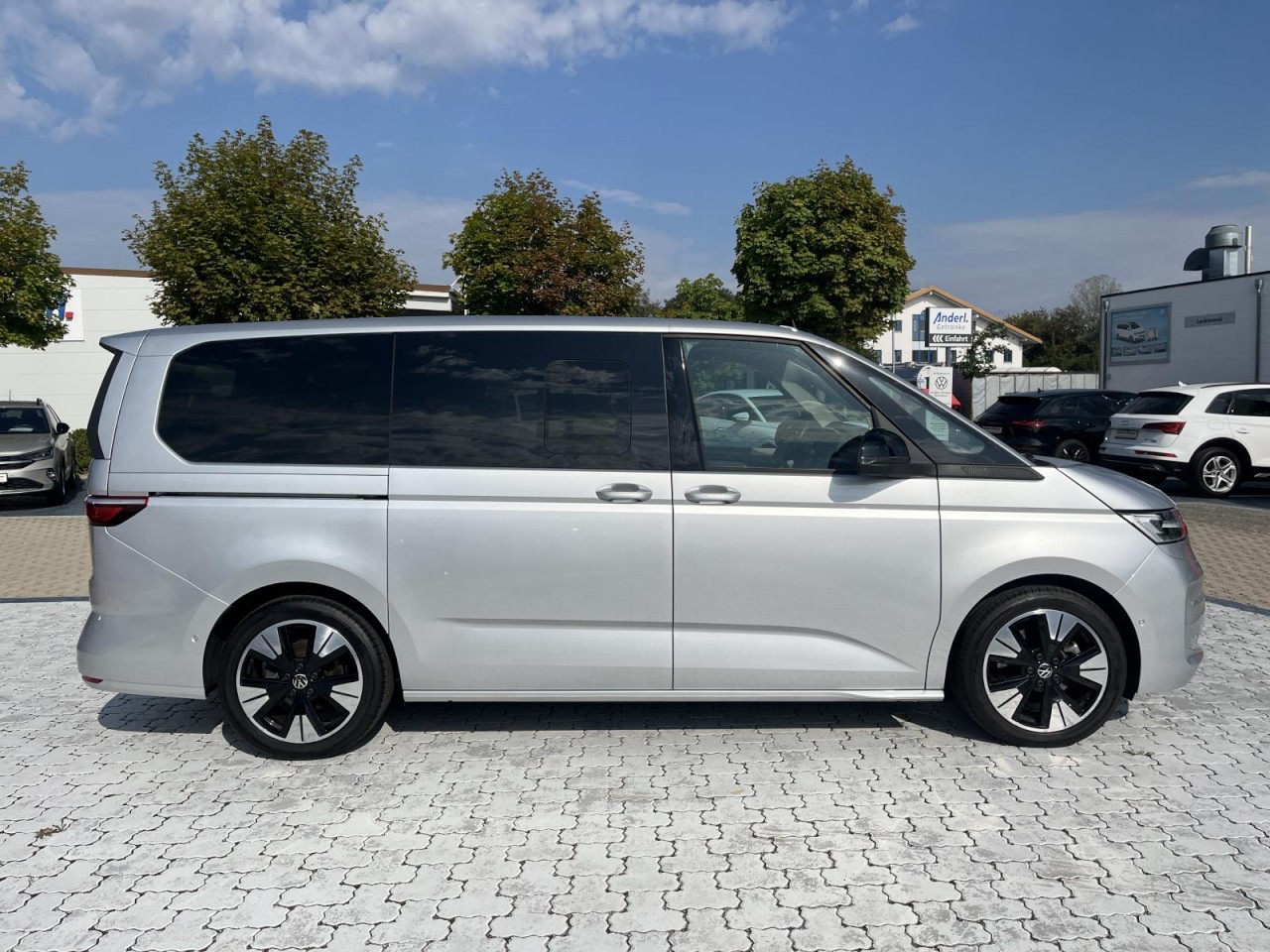Multivan T7 2,0 TDI DSG LÜ (IQ.Light+Navi+Standhzg.)