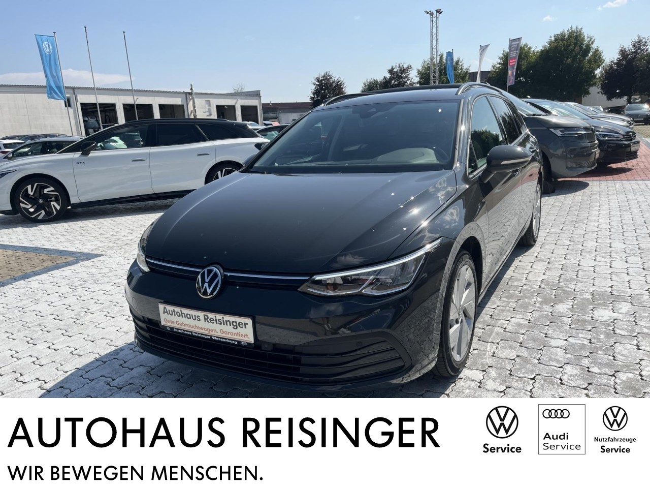 Golf VIII Variant 2,0 TDI DSG Life (LED+RearView)
