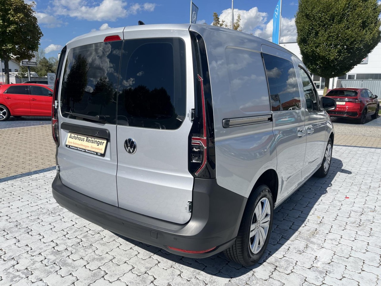 Caddy Cargo 2.0 TDI DSG (LED+NAVI+RearView+Standh.+Temp.)