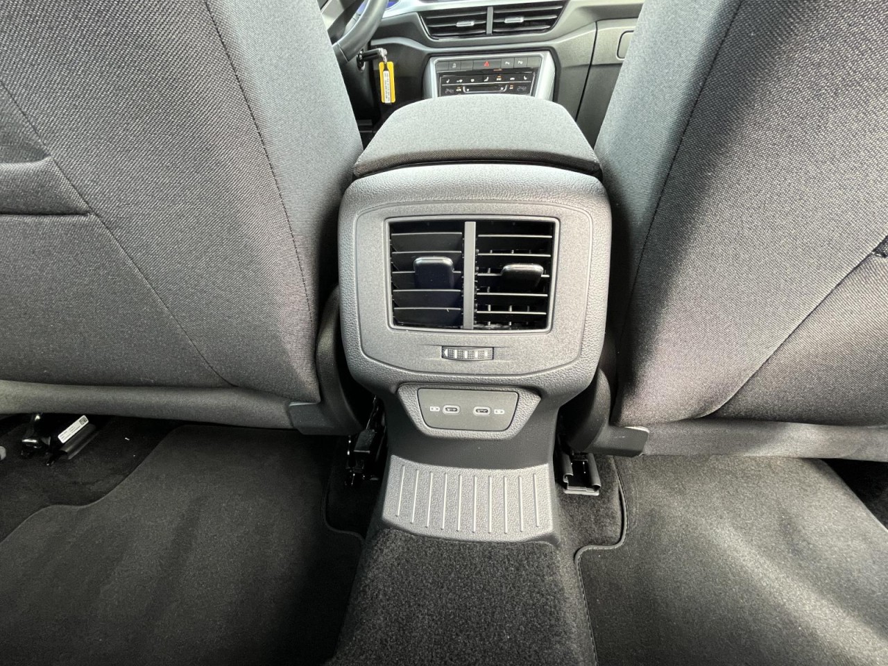 T-Roc 1.5 TSI Life DSG (LED+NAVI+APP+RearView)