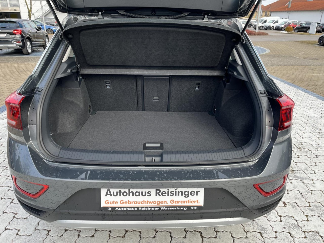 T-Roc 1.5 TSI Life DSG (LED+NAVI+APP+RearView)