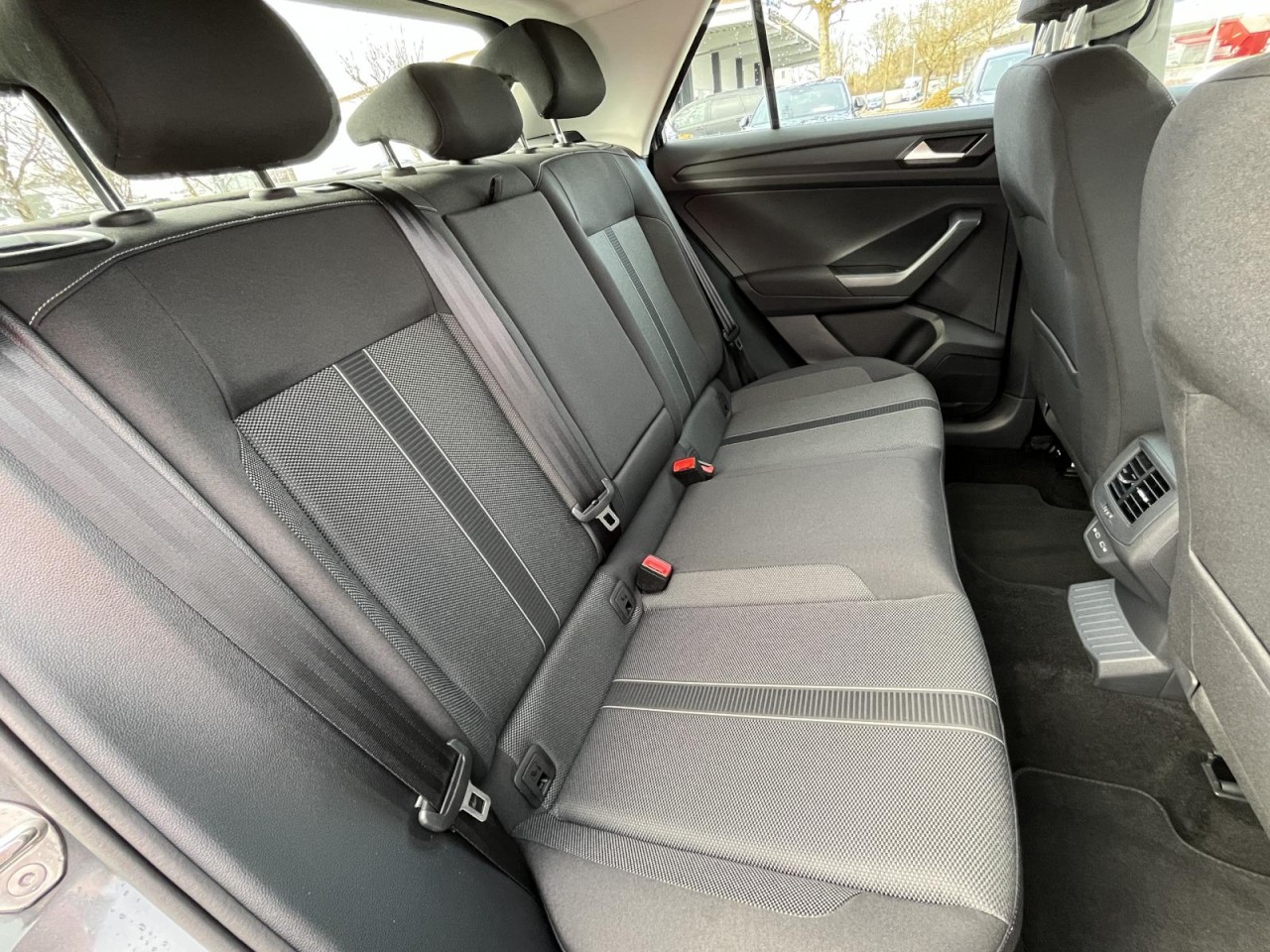 T-Roc 1.5 TSI Life DSG (LED+NAVI+APP+RearView)