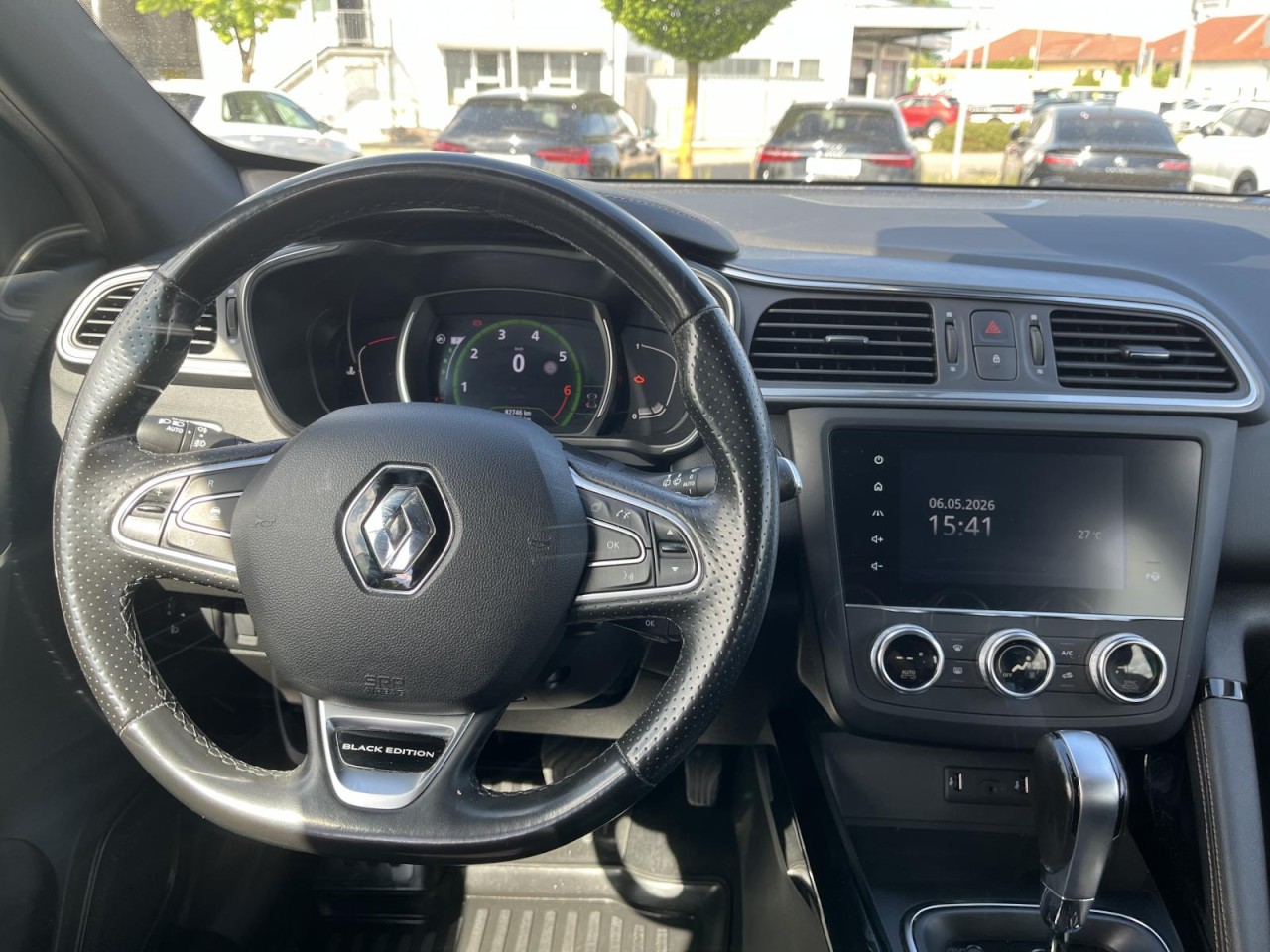 Kadjar 1,3 TCe 140 Black Edition (LED+Leder+Navi+Kamera)