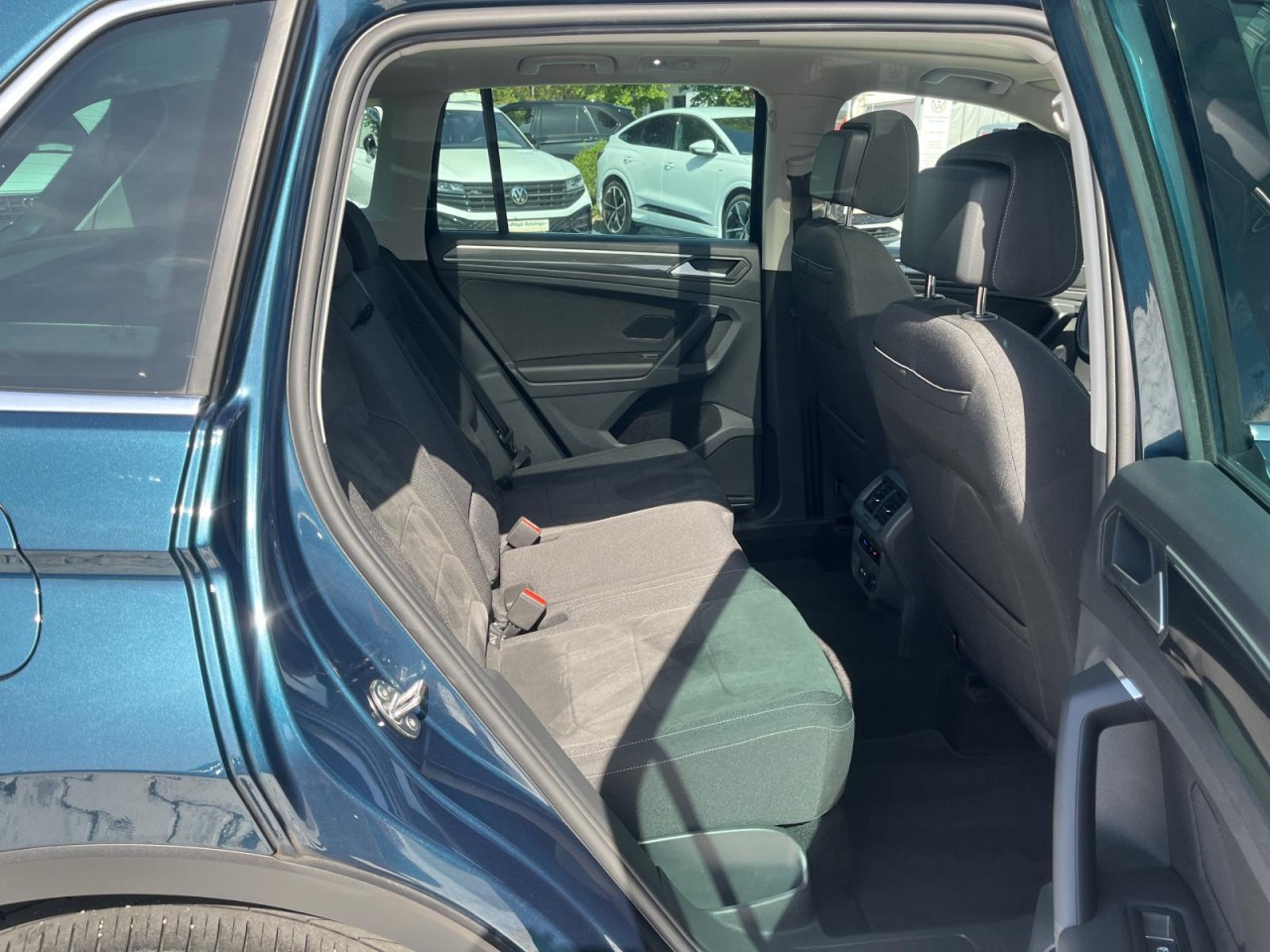Tiguan 1.5 TSI Elegance DSG (MatrixLED+APP+NAVI+Panorama+AHK+Standh.+ACC)