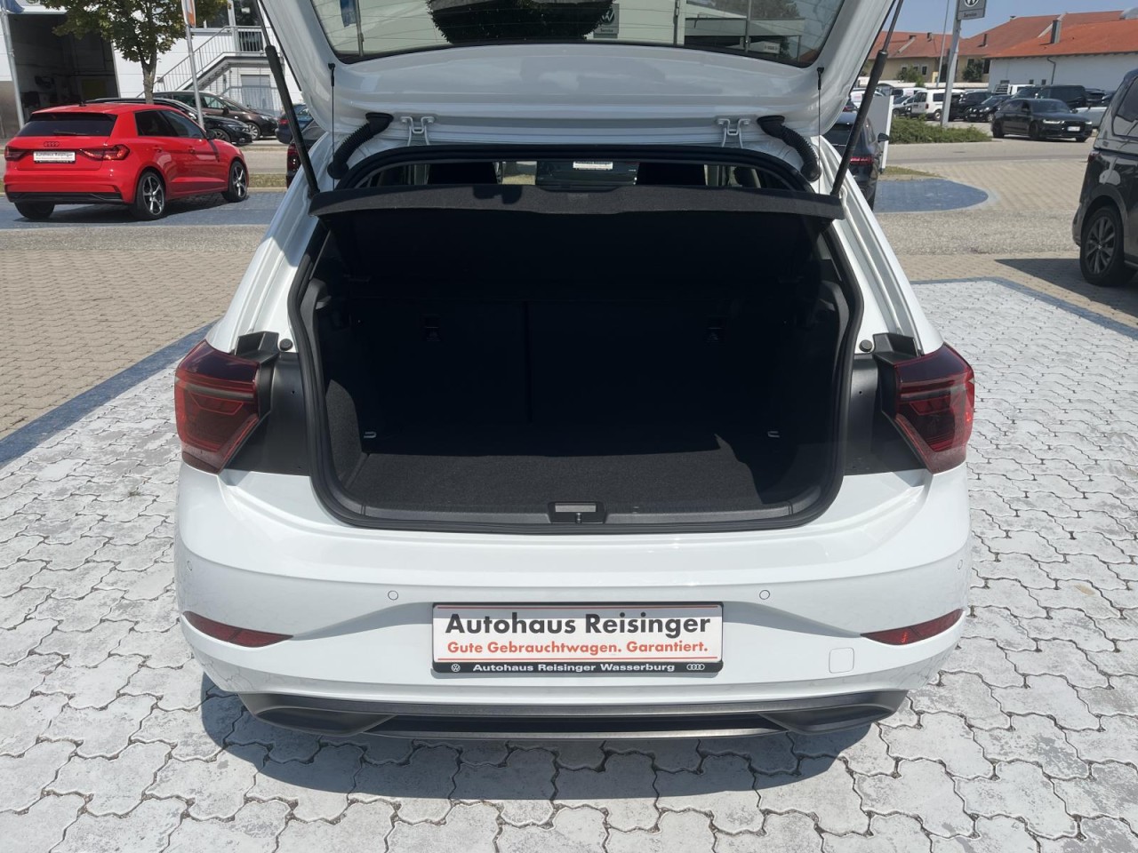 Polo 1.0 TSI Style DSG (IQ.LIGHT+APP+SH+PDC)