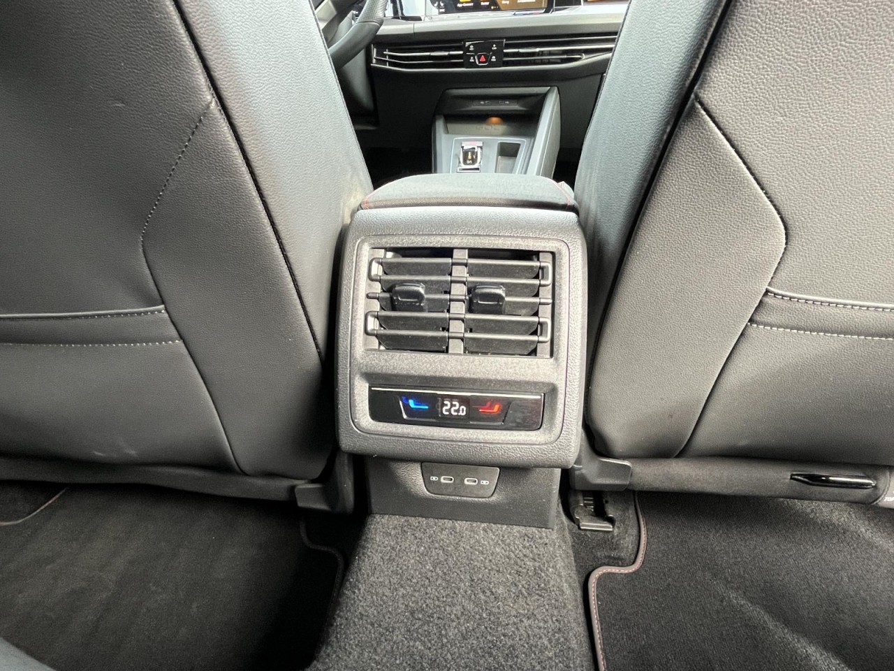 Golf VIII 2.0 TSI GTI Clubsport 45 DSG (MatixLED+RearView+Panorama,APP+ACC)