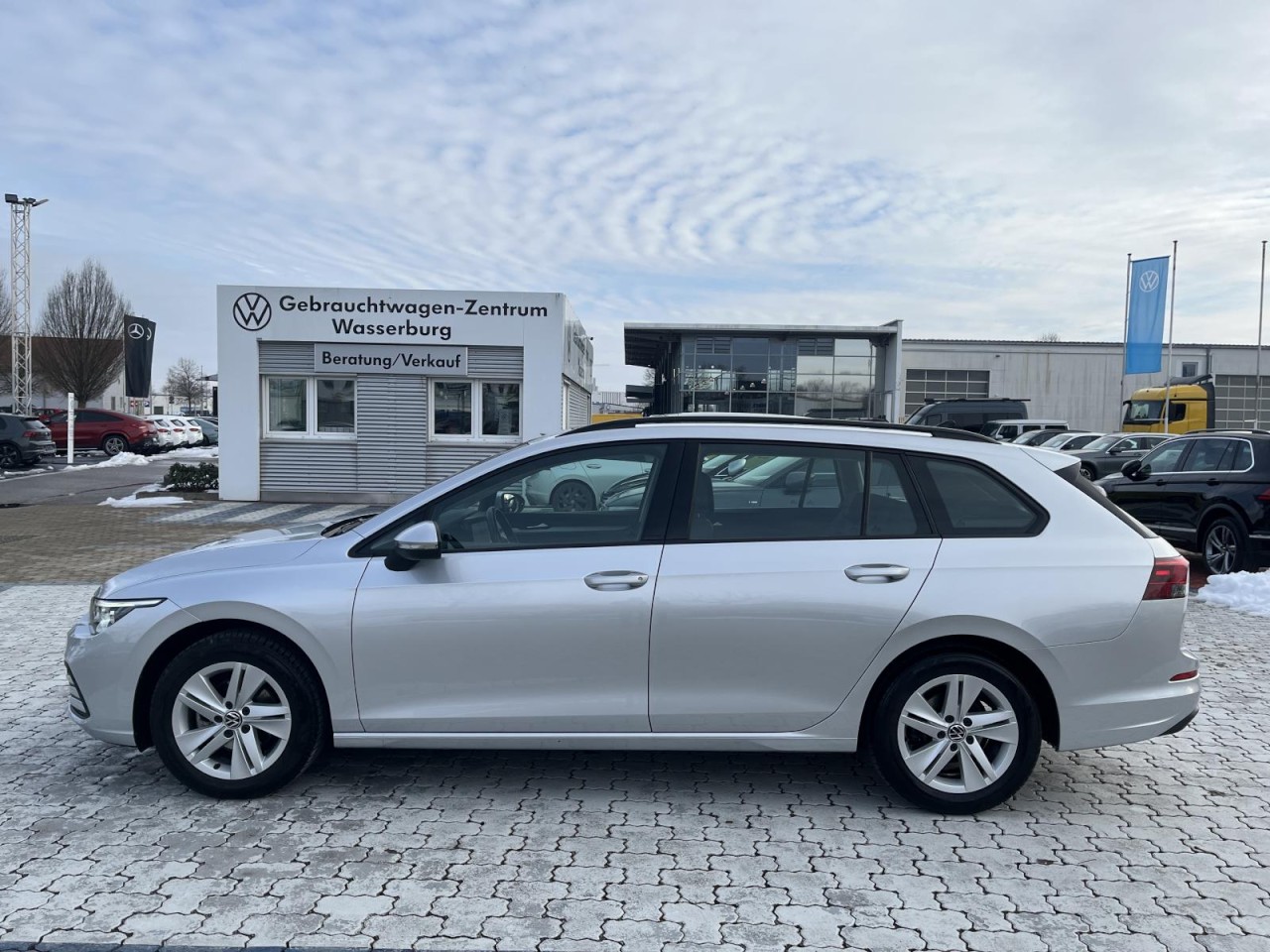 Golf VIII Variant 1.5 eTSI Life DSG (Navi+LED+Standh.+ACC)