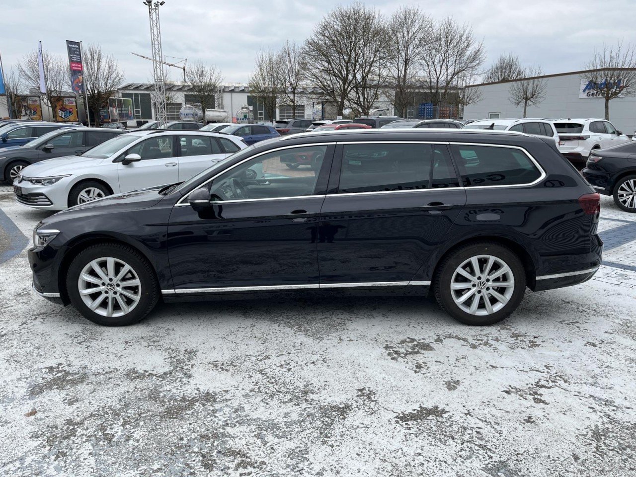 Passat Variant 2.0 TDI Elegance DSG (AHK+LEDMatrix+RearView)